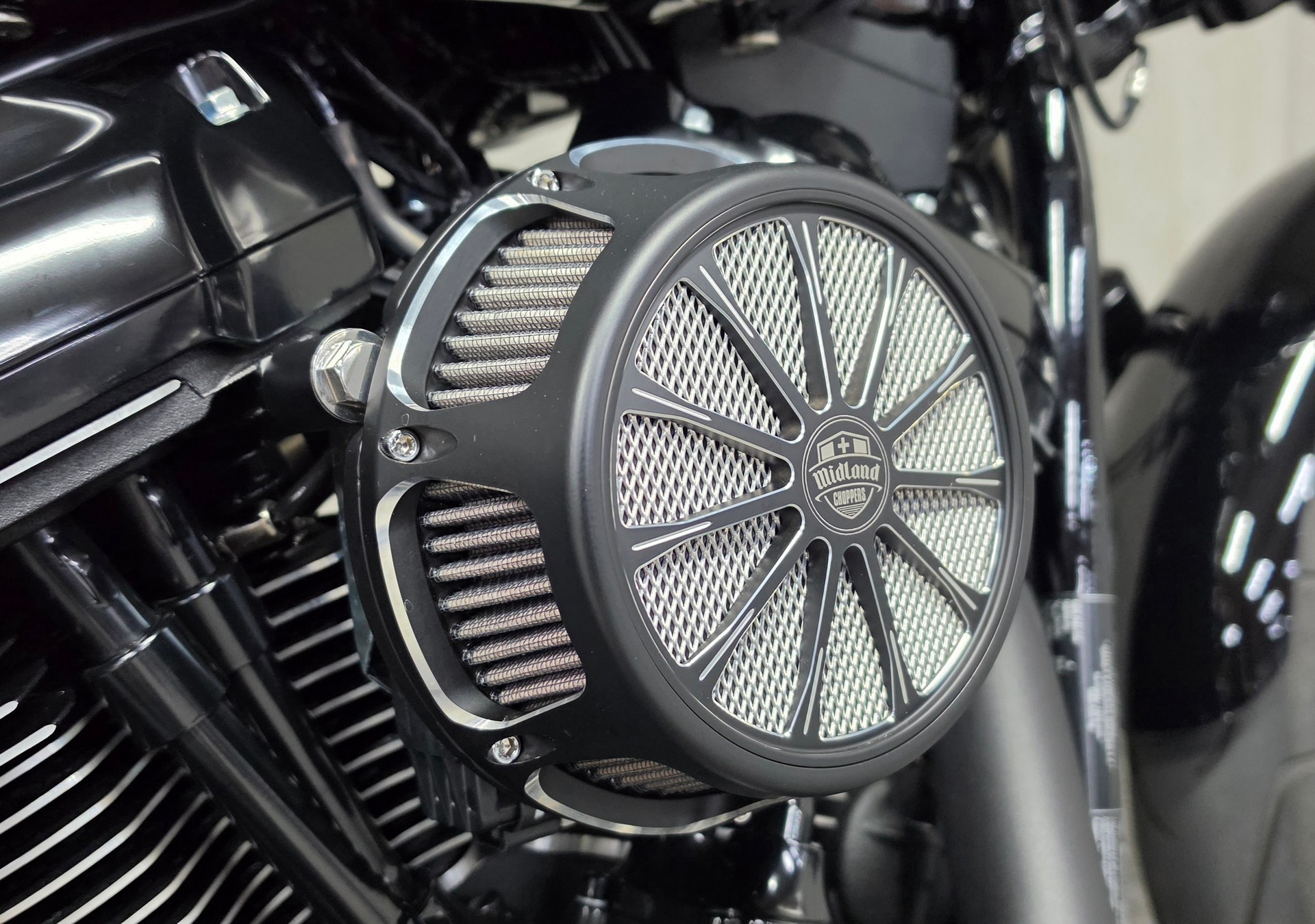 HARLEY-DAVIDSON FXBRS Breakout 114 ABS-image-8