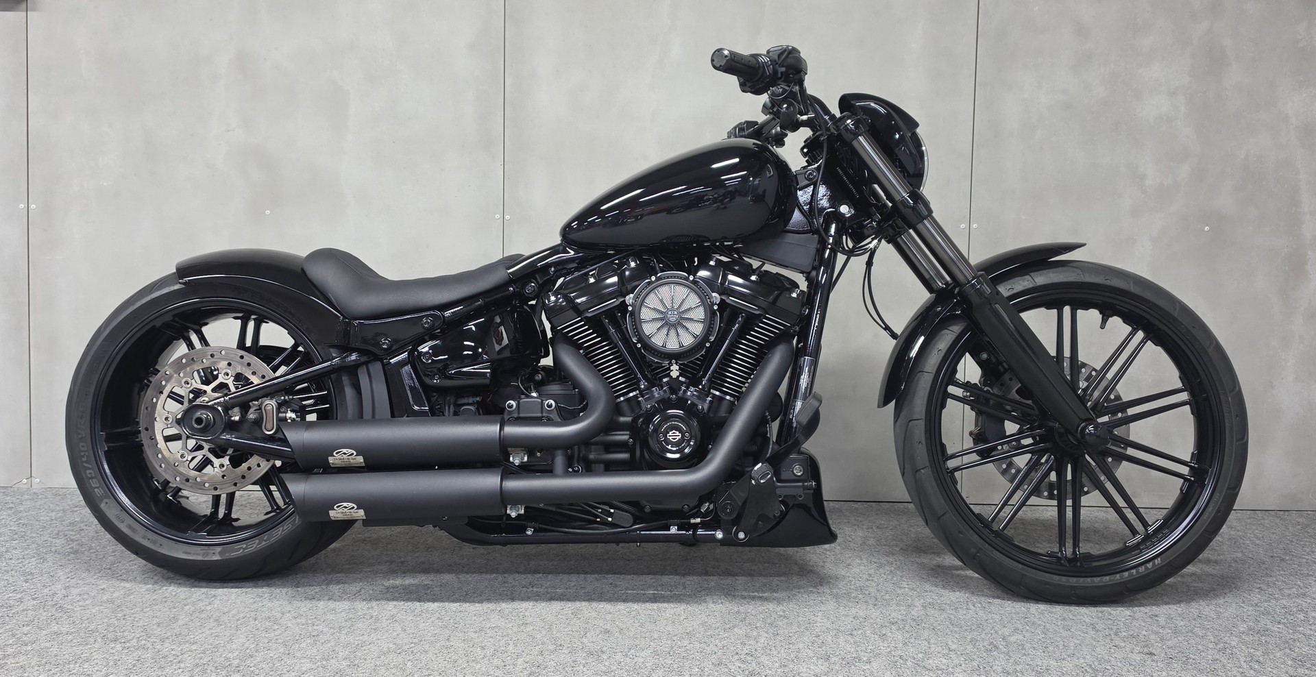 HARLEY-DAVIDSON FXBRS Breakout 114 ABS-image-0