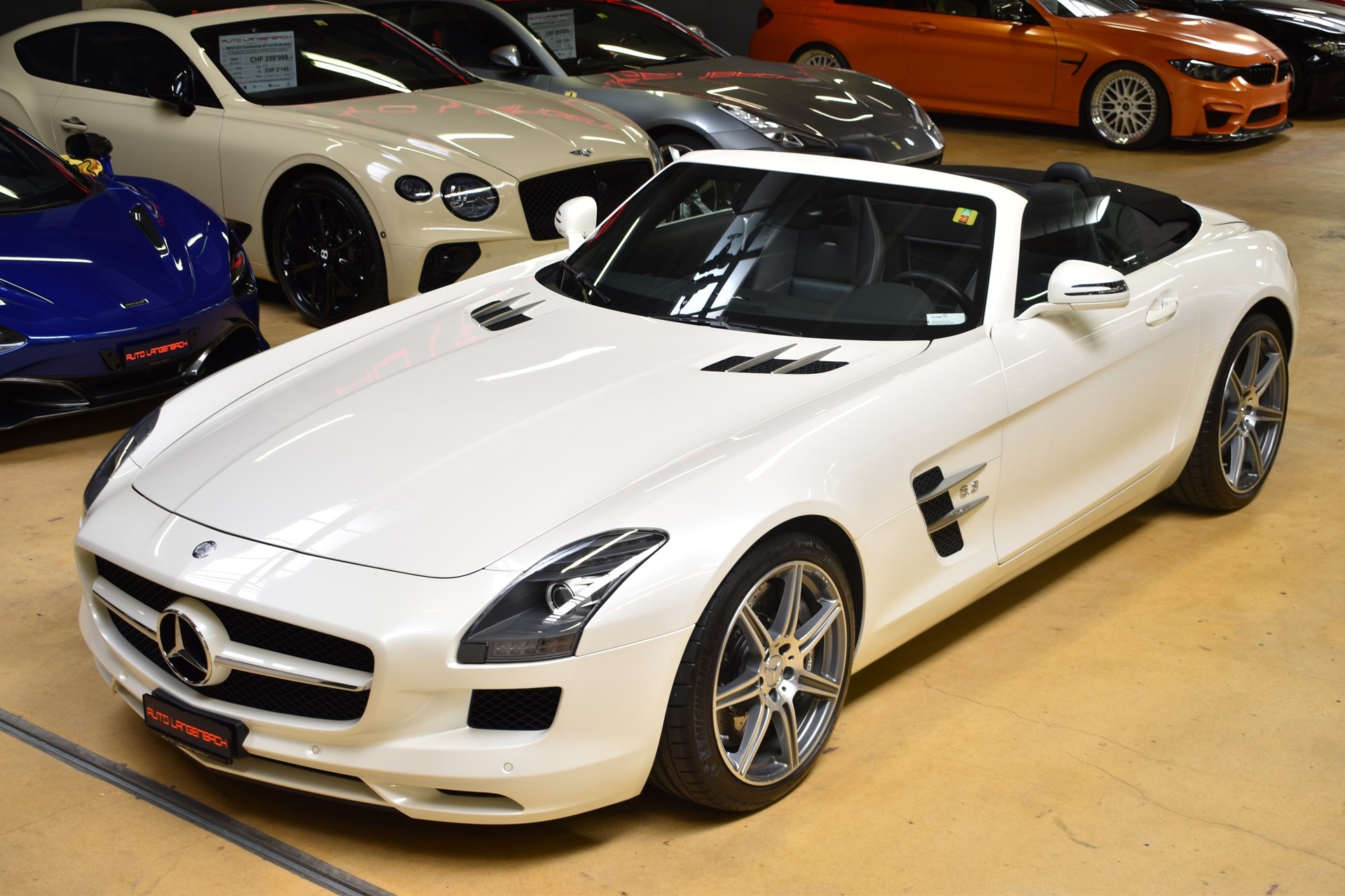 MERCEDES-BENZ SLS 63 AMG Speedshift-showroom-element-1