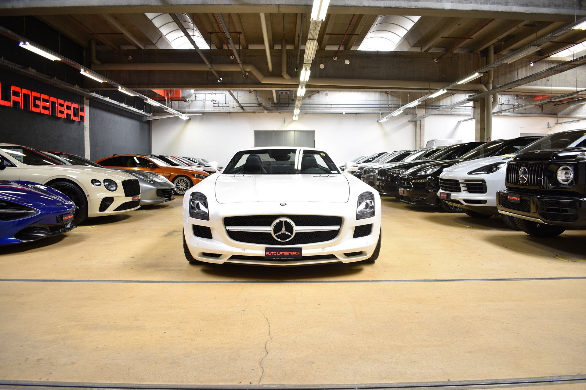MERCEDES-BENZ SLS 63 AMG Speedshift-image-8