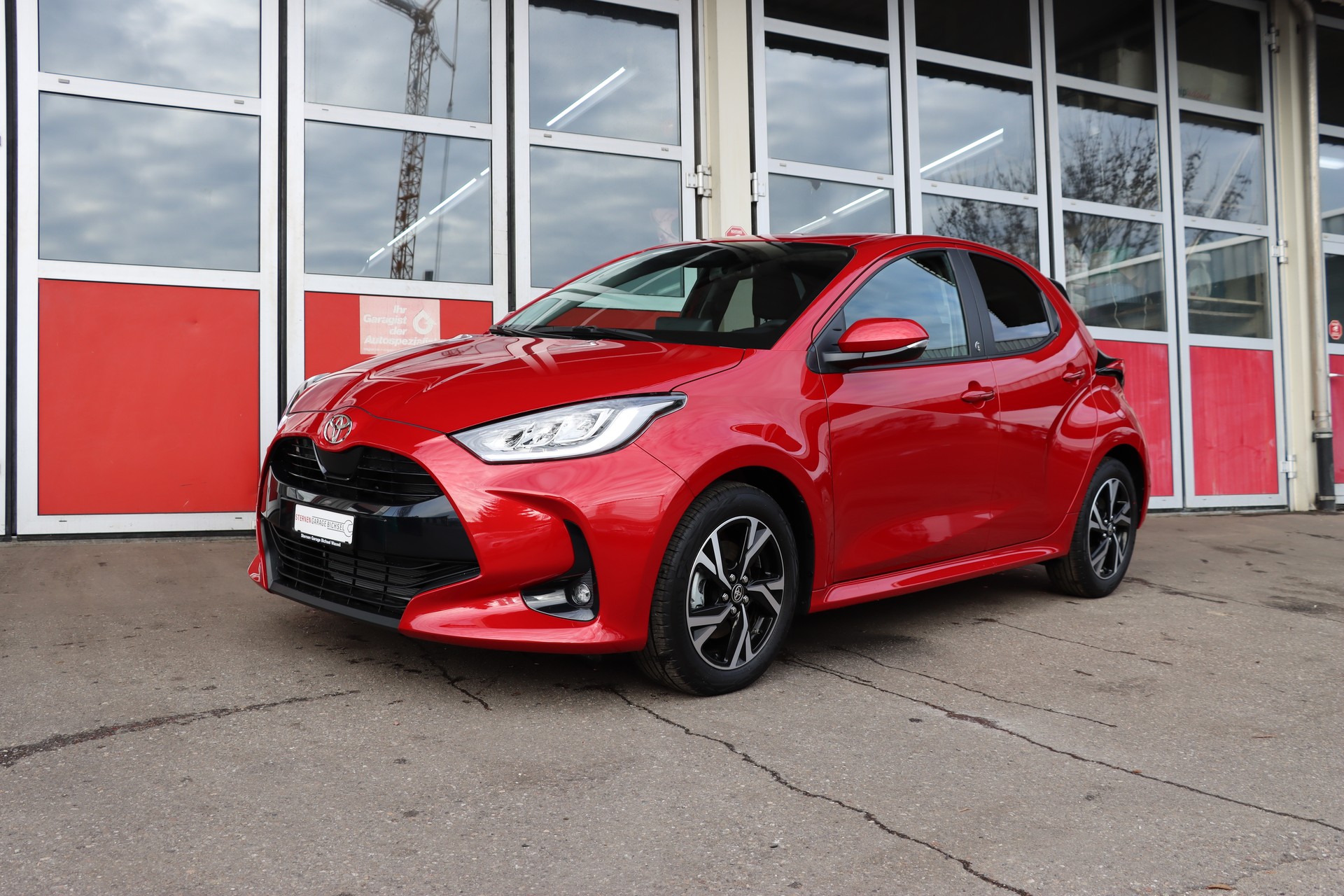 TOYOTA Yaris 1.5 Trend e-CVT