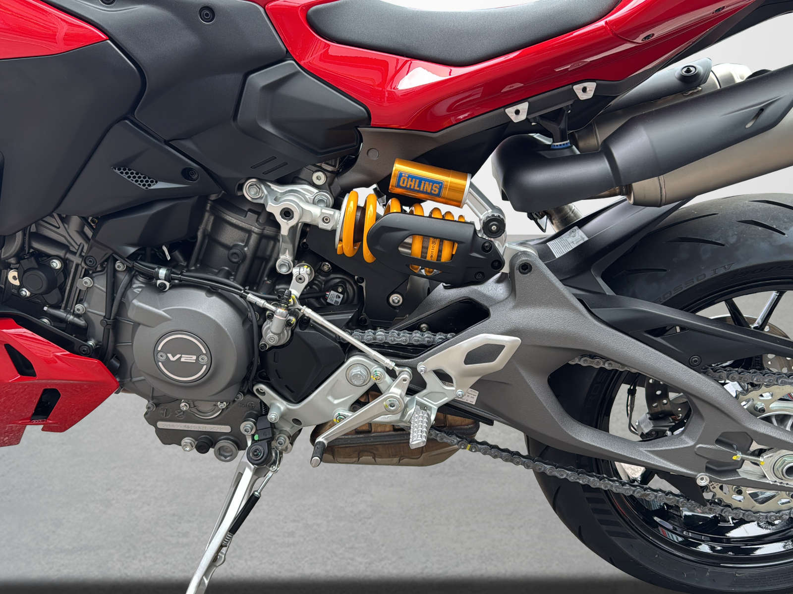 DUCATI Streetfighter V2 S-image-5