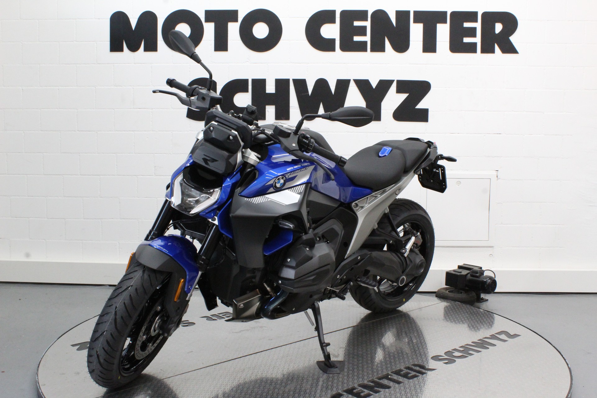 BMW R 1300 R-image-3