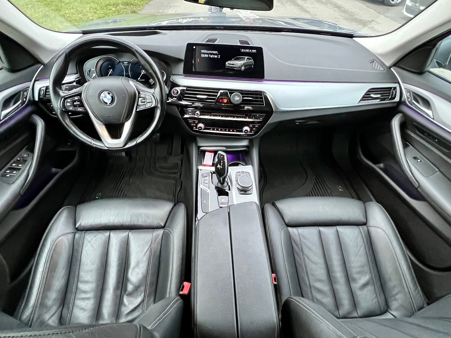 BMW 530d xDrive Touring Sport Line Steptronic-image-5