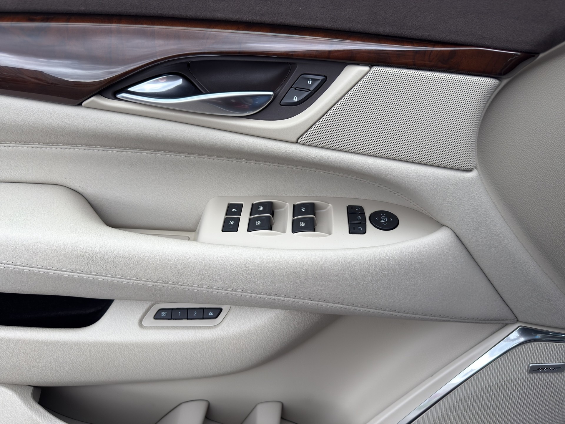 CADILLAC Escalade 6.2 Platinum Automatic-image-8