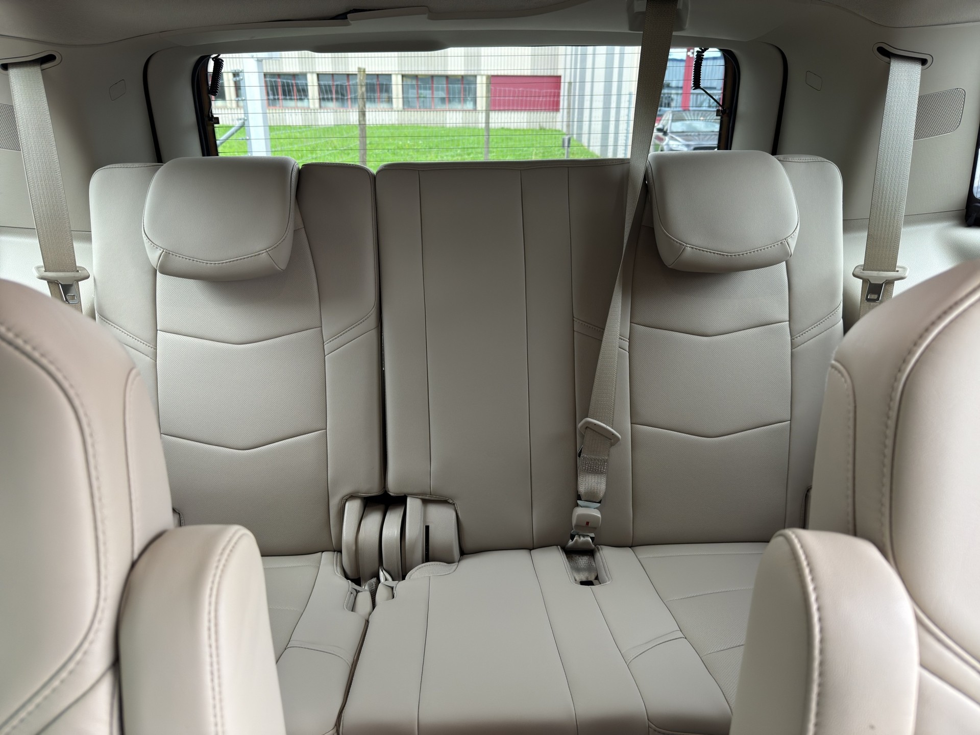 CADILLAC Escalade 6.2 Platinum Automatic-image-10