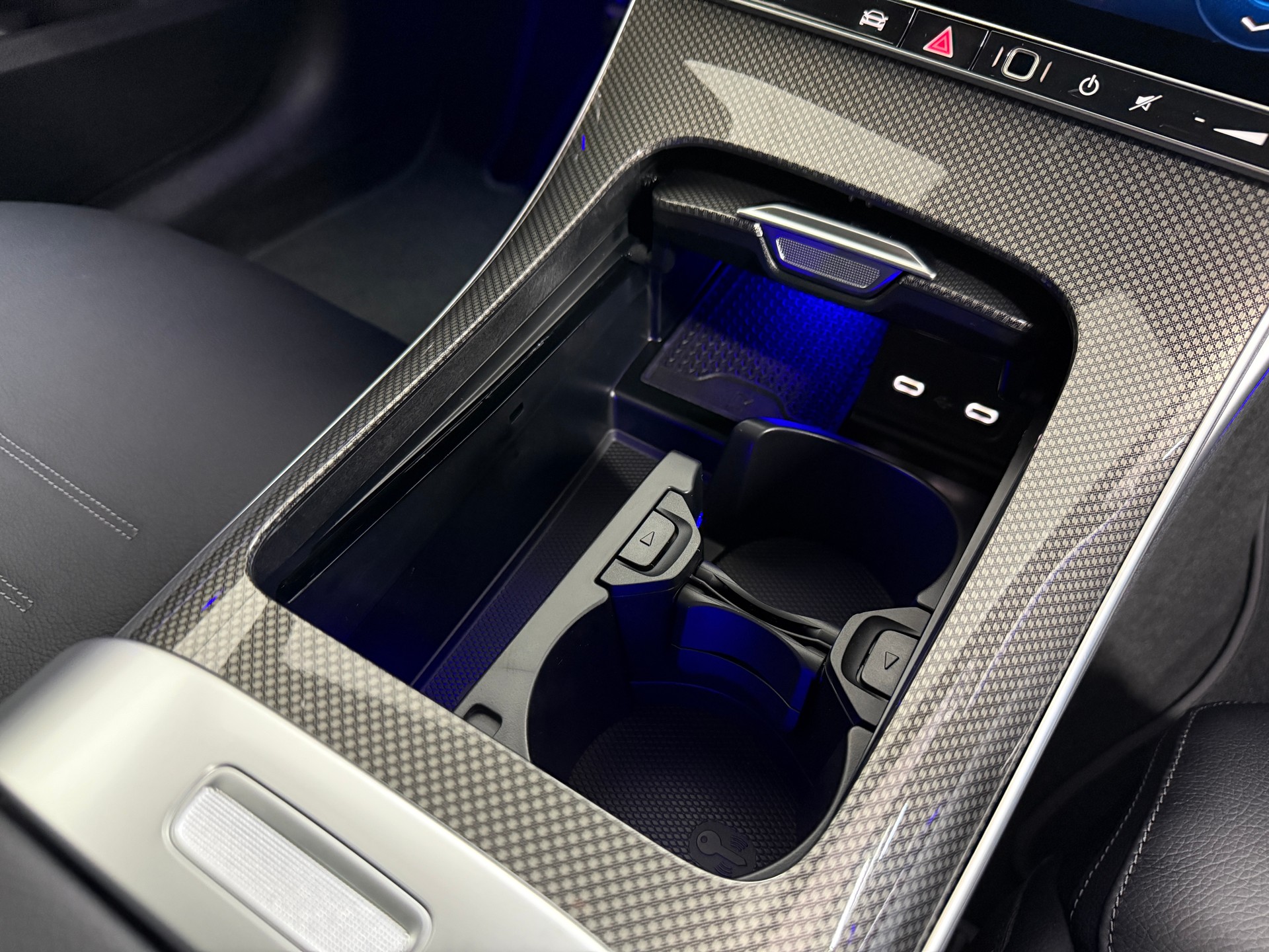 MERCEDES-BENZ C 300 4MATIC T-Modell-image-13