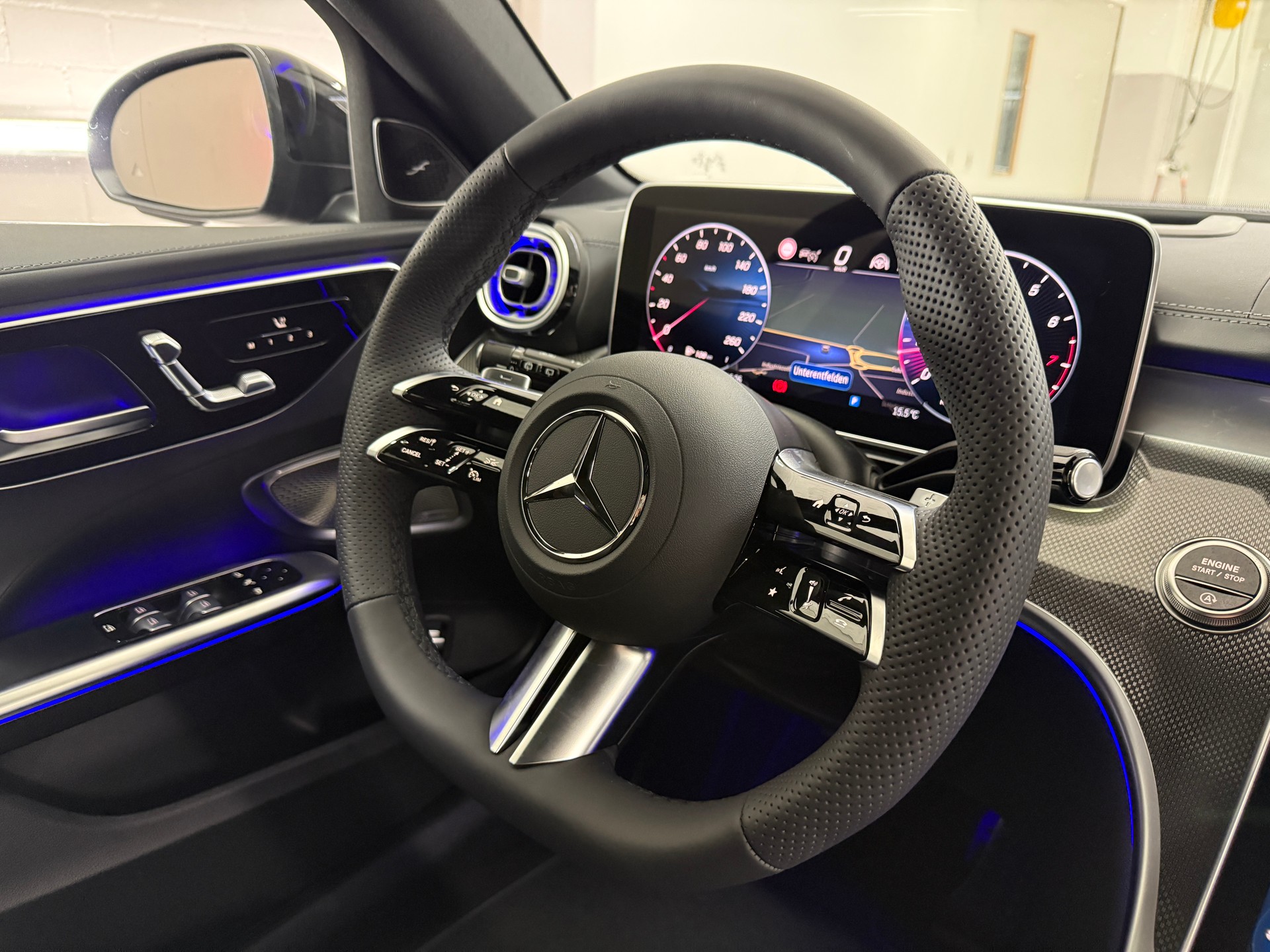 MERCEDES-BENZ C 300 4MATIC T-Modell-image-15