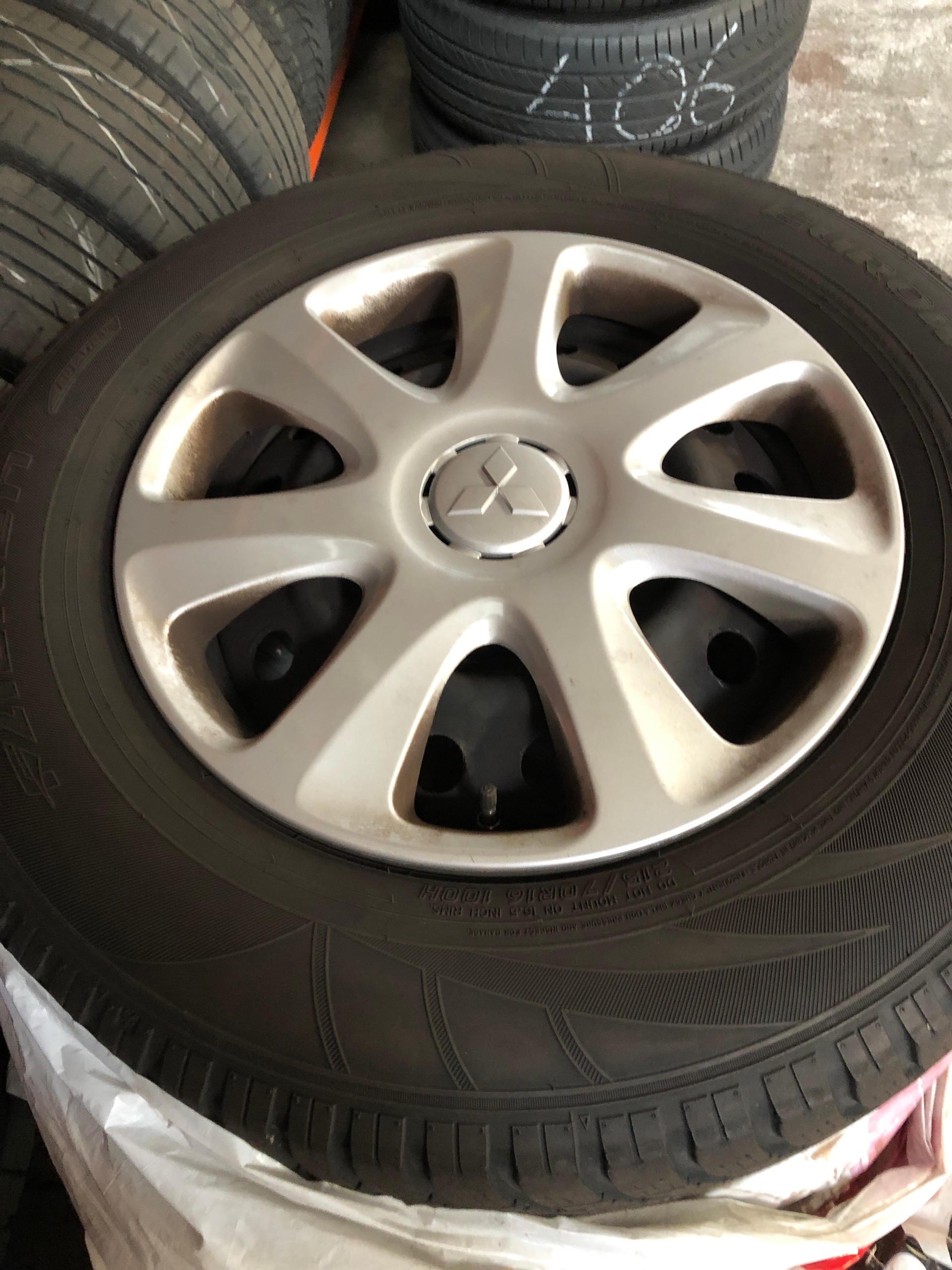 MITSUBISHI Outlander 2.0 BlackLine 4WD CVT-image-18