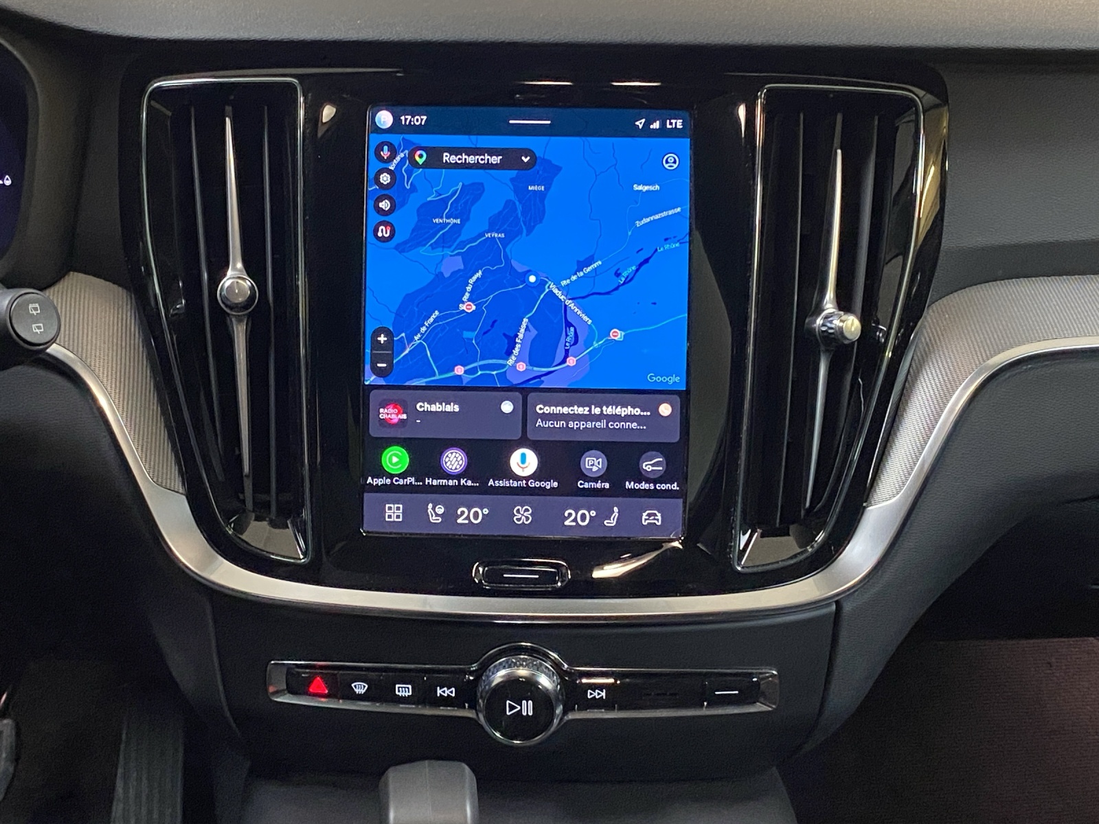 VOLVO V60 2.0 T6 TE Plus Dark eAWD Business-image-9