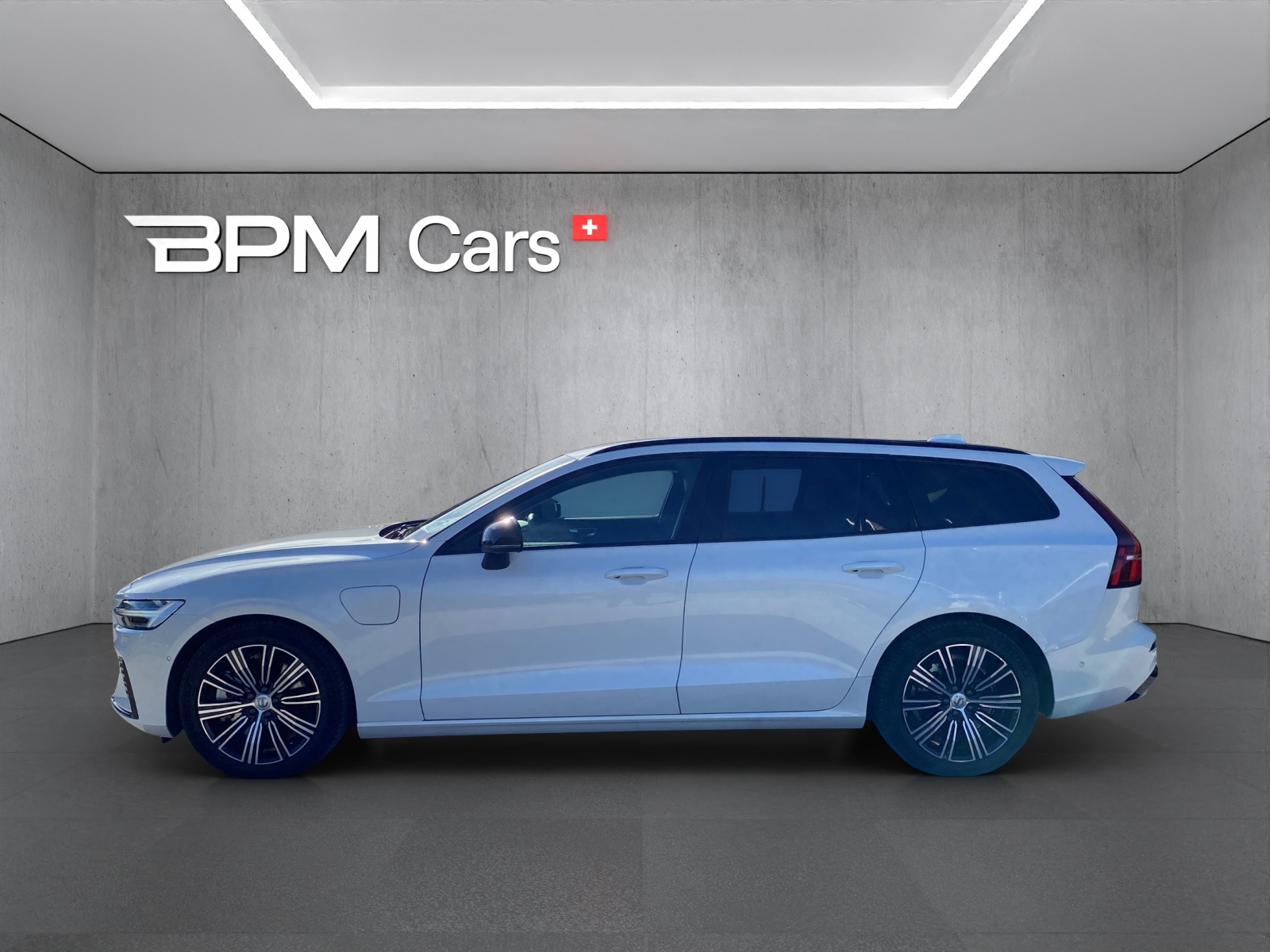 VOLVO V60 2.0 T6 TE Plus Dark eAWD Business-image-15