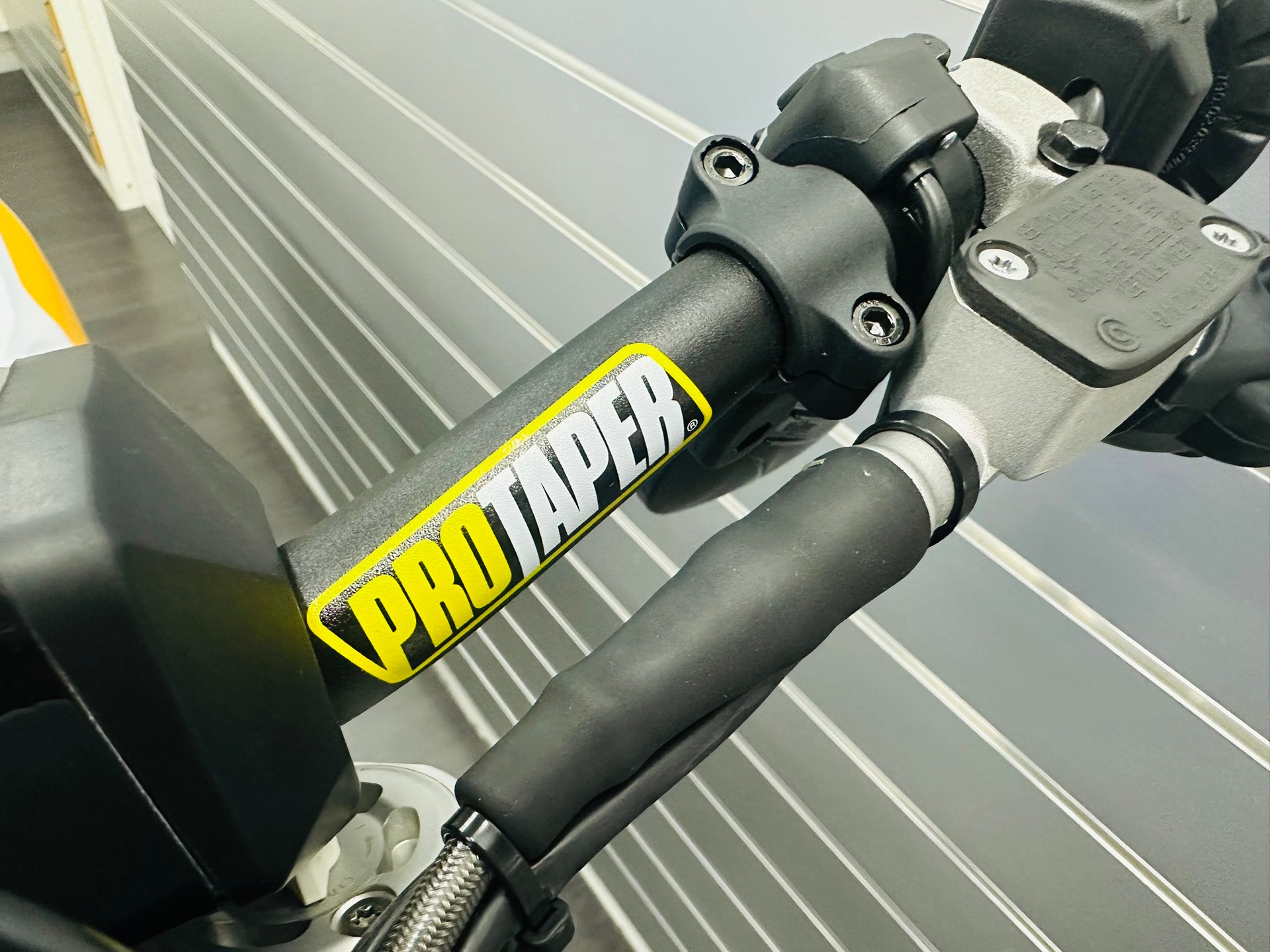 HUSQVARNA FE 350 Hertitage Supermoto-image-9
