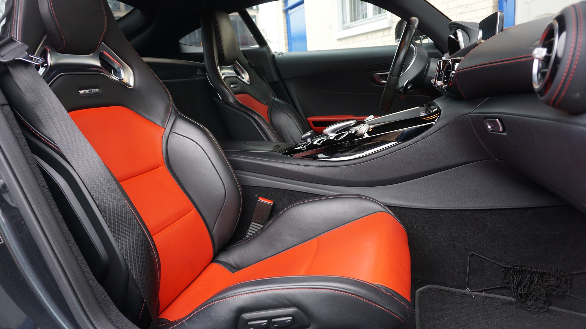 MERCEDES-BENZ AMG GT S Speedshift DCT-image-15