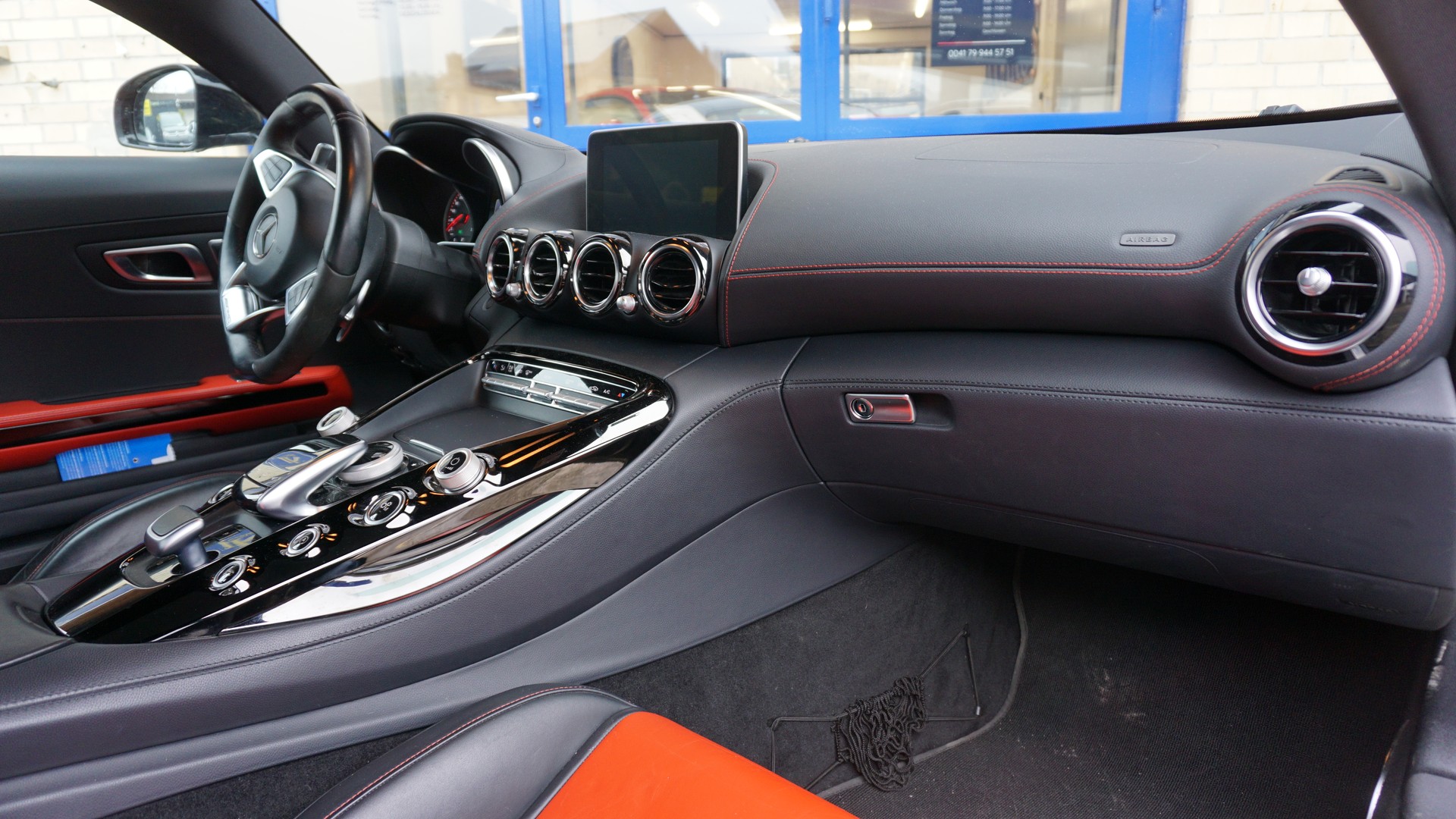 MERCEDES-BENZ AMG GT S Speedshift DCT-image-13