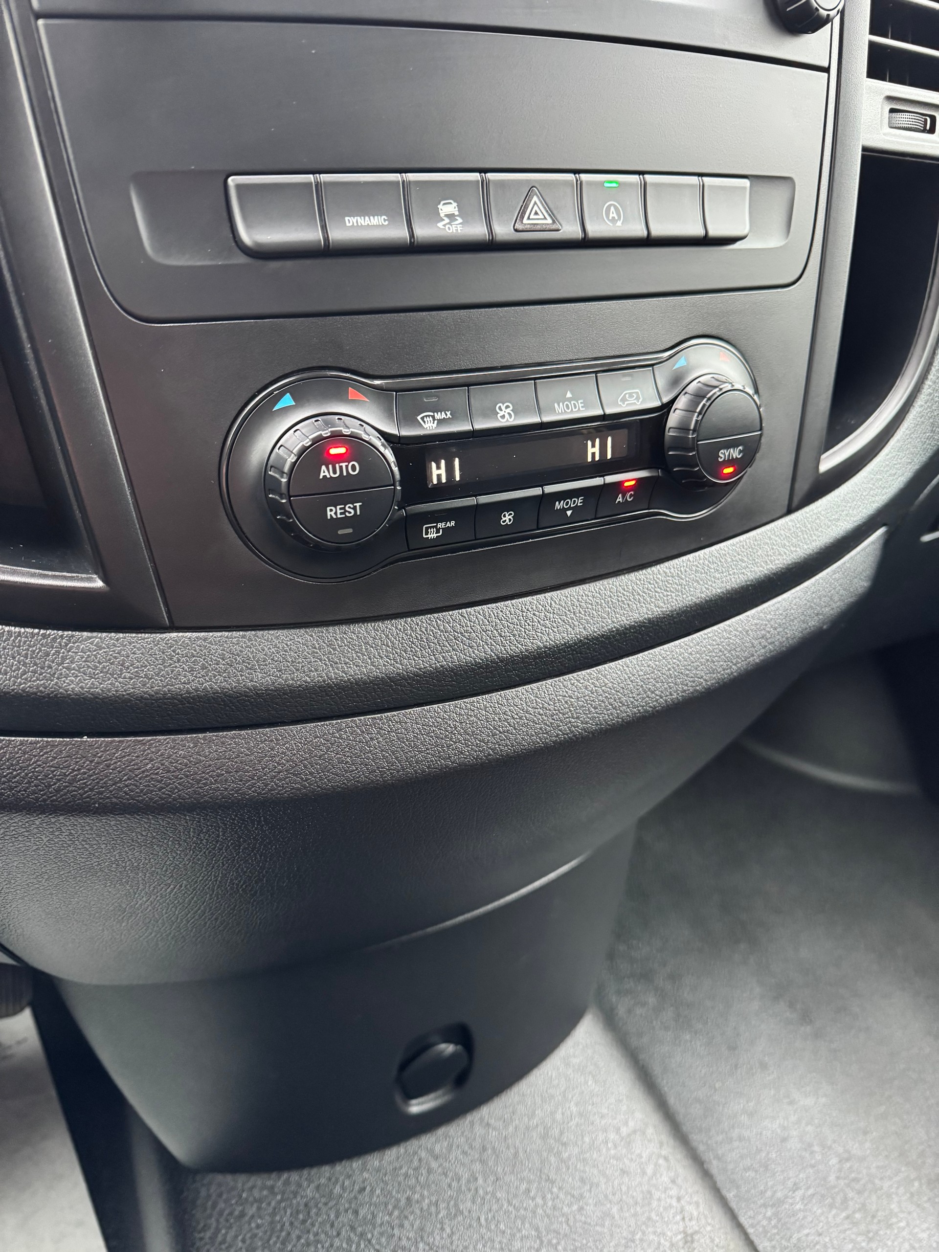 MERCEDES-BENZ Vito 114 CDI Lang 9G-Tronic 4M Select-image-12