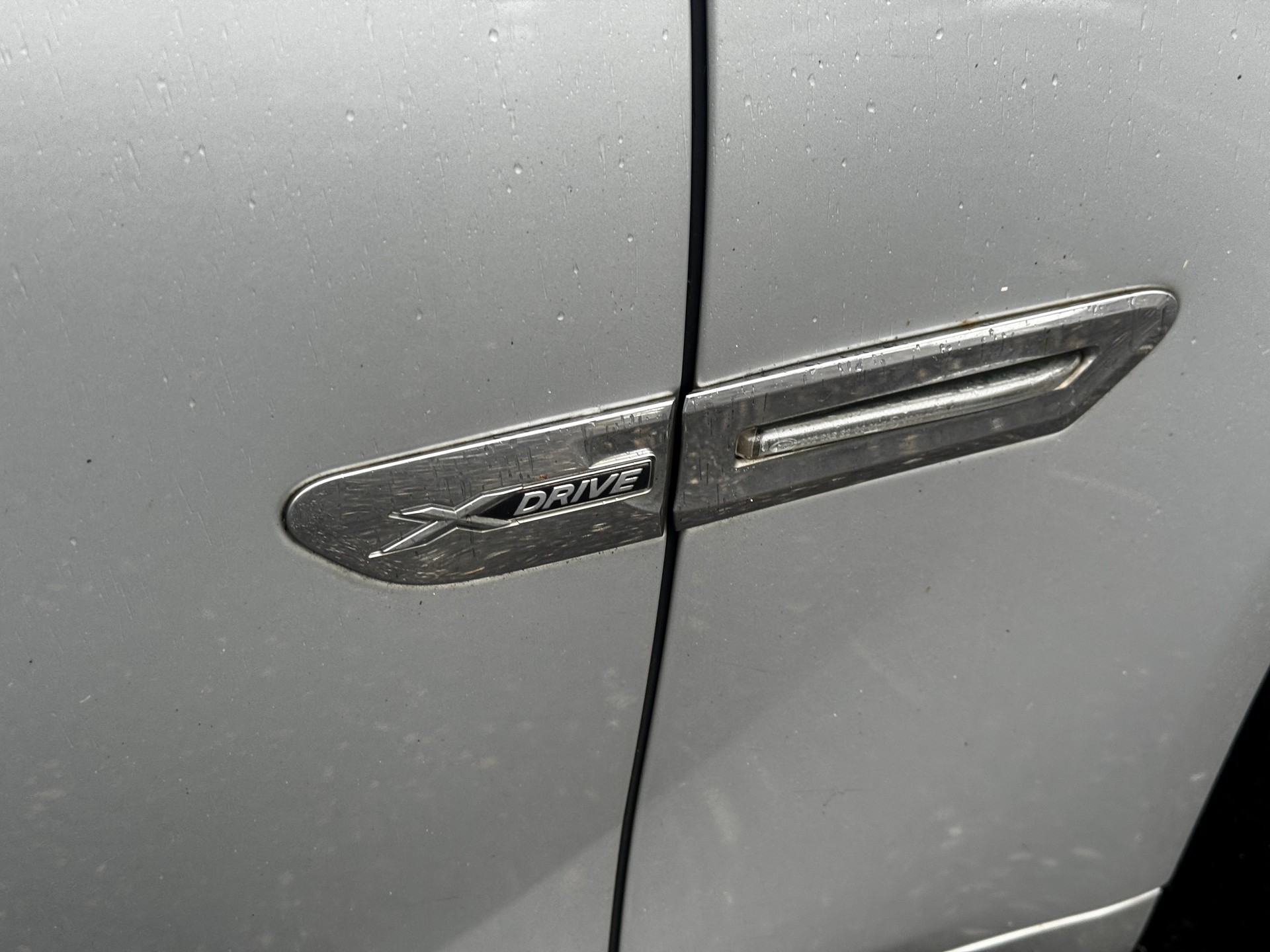 BMW 750i xDrive-image-10