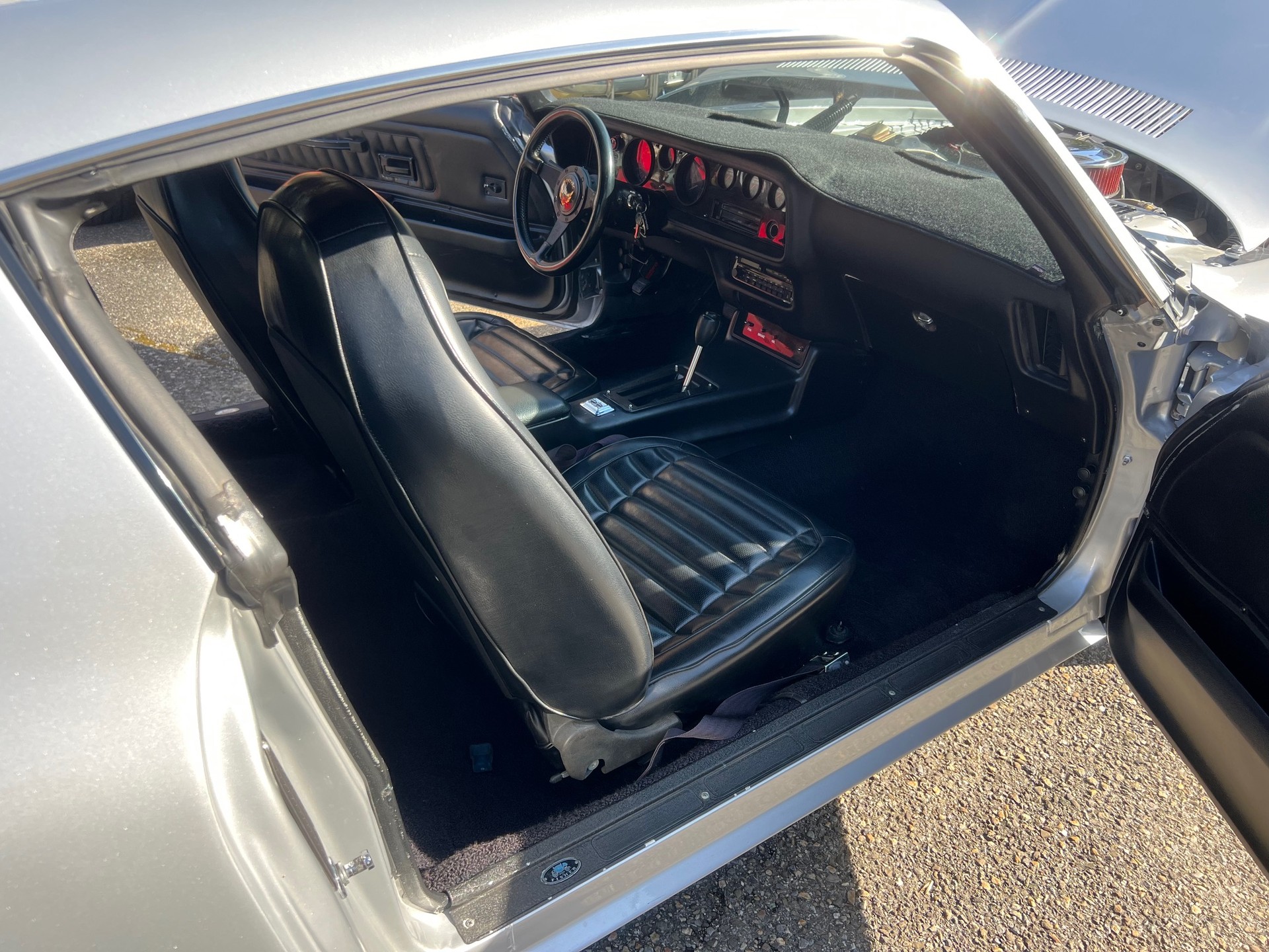 PONTIAC Firebird-image-7