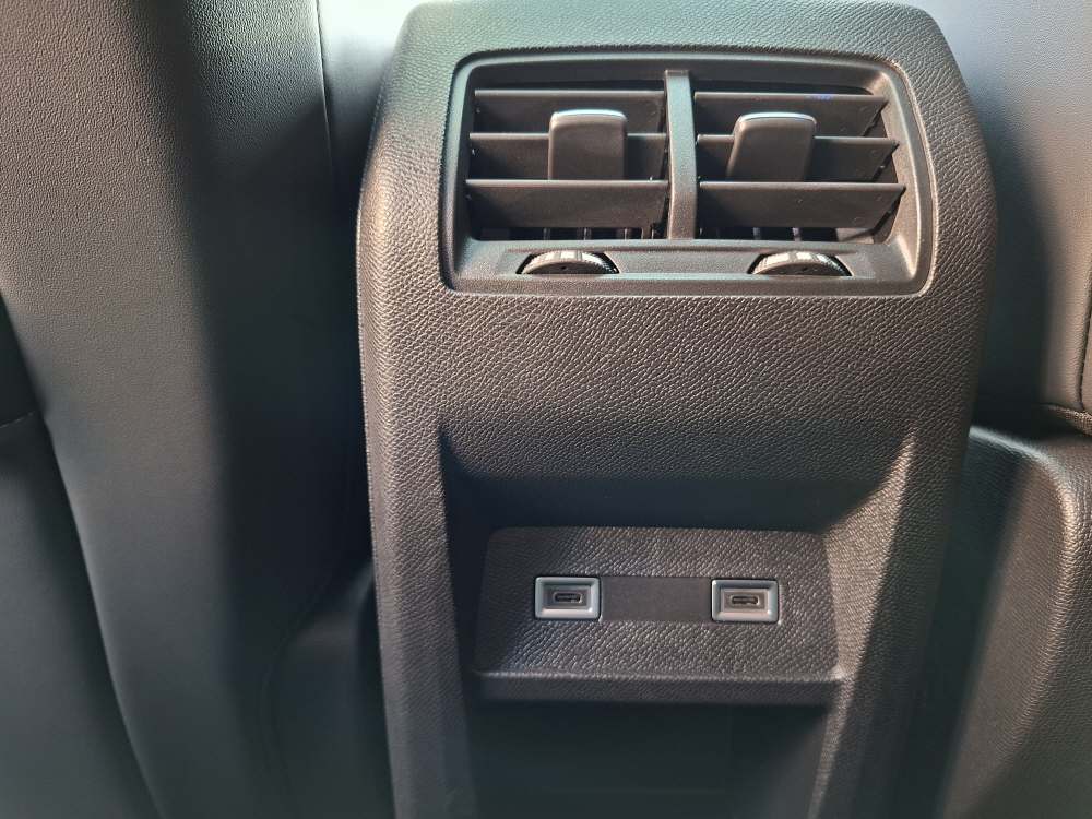 PEUGEOT 308 SW 1.6 PHEV 180 GT-image-13