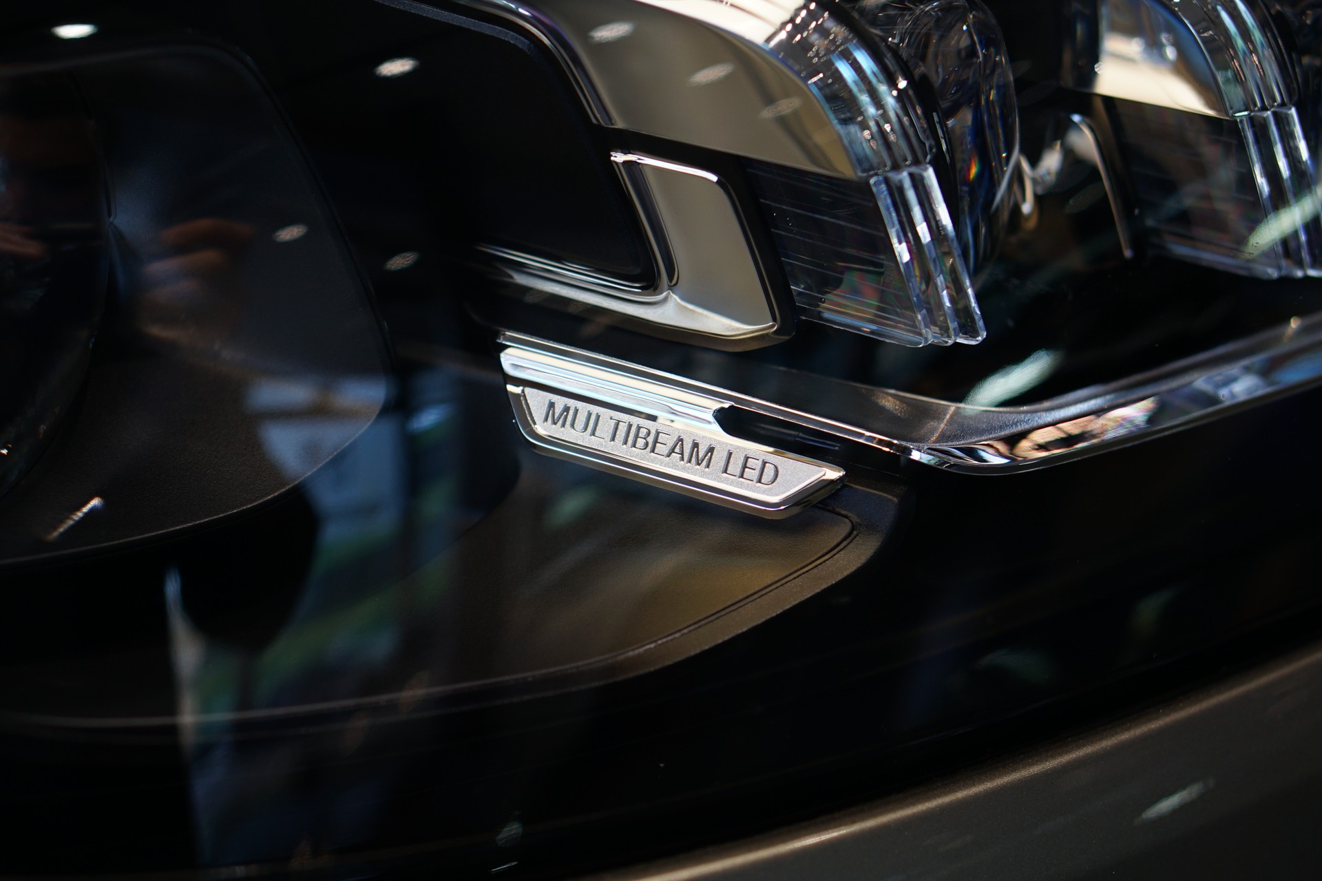 MERCEDES-BENZ GLS 400 d 4Matic AMG Line 9G-Tronic-image-42