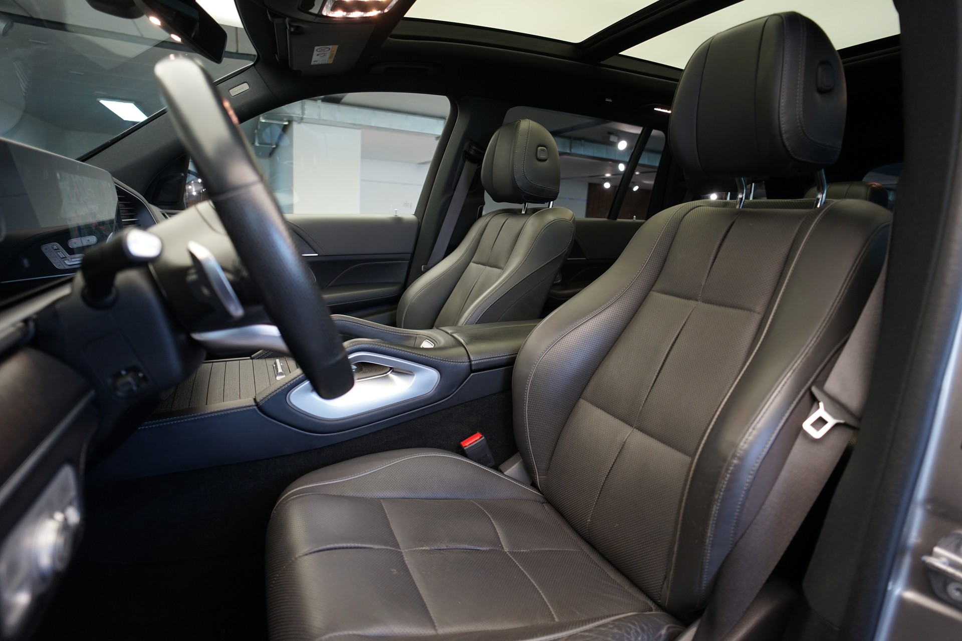 MERCEDES-BENZ GLS 400 d 4Matic AMG Line 9G-Tronic-image-18