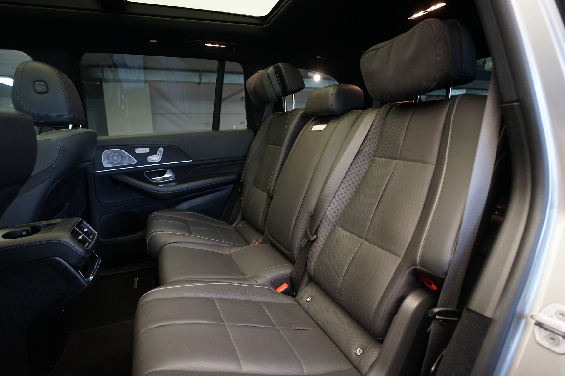 MERCEDES-BENZ GLS 400 d 4Matic AMG Line 9G-Tronic-image-21