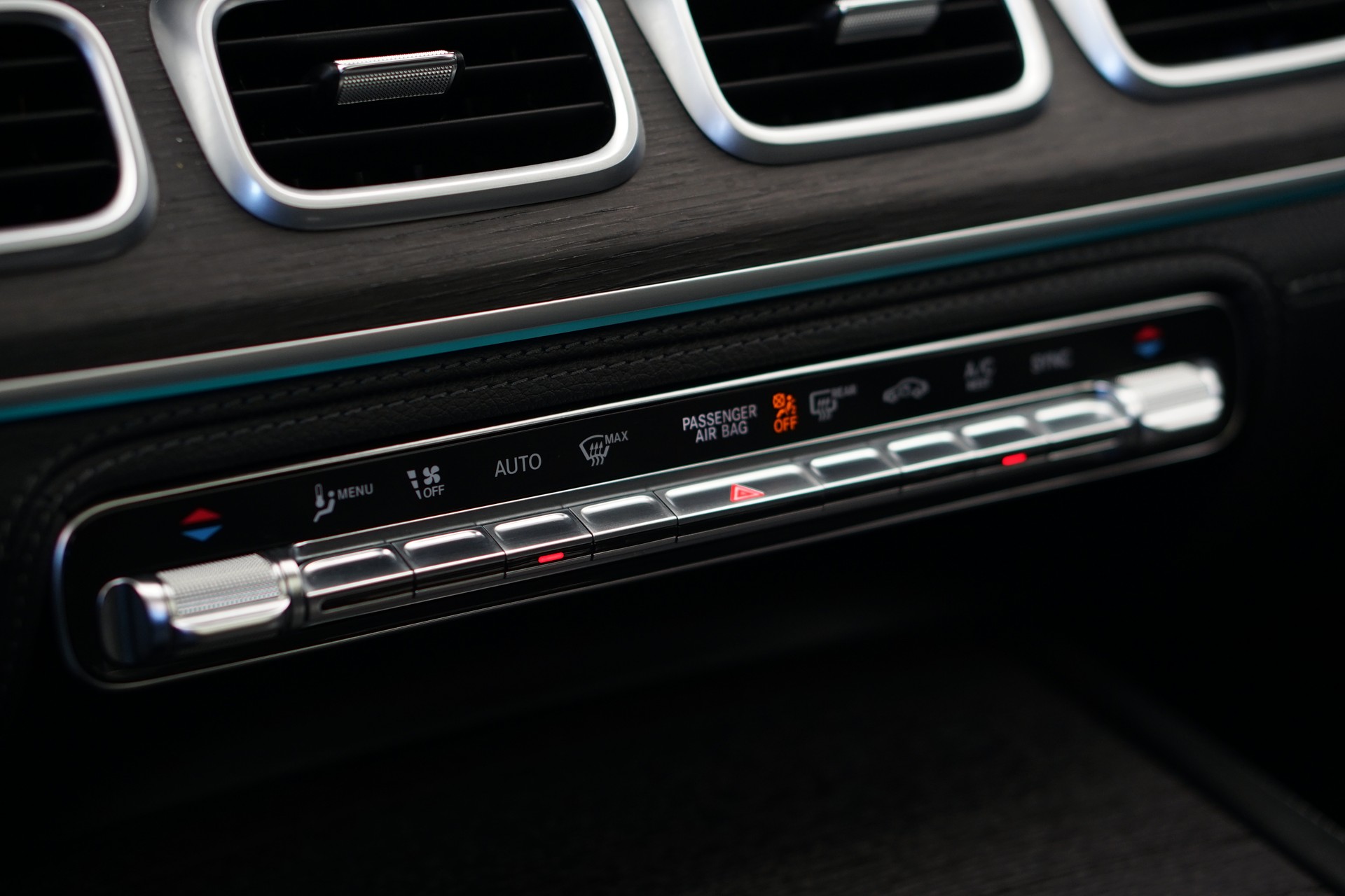 MERCEDES-BENZ GLS 400 d 4Matic AMG Line 9G-Tronic-image-31