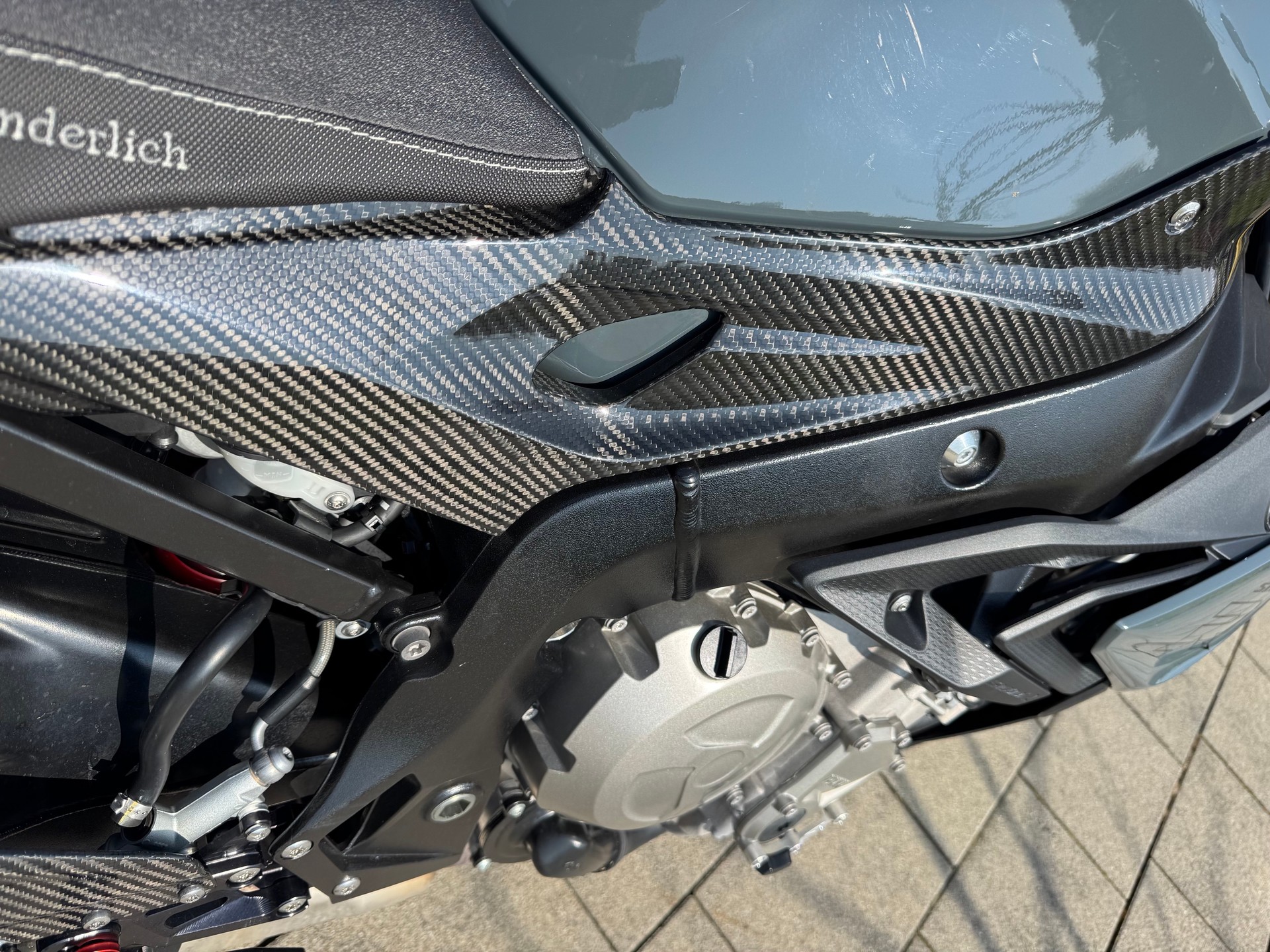 BMW S 1000 R ABS-image-2