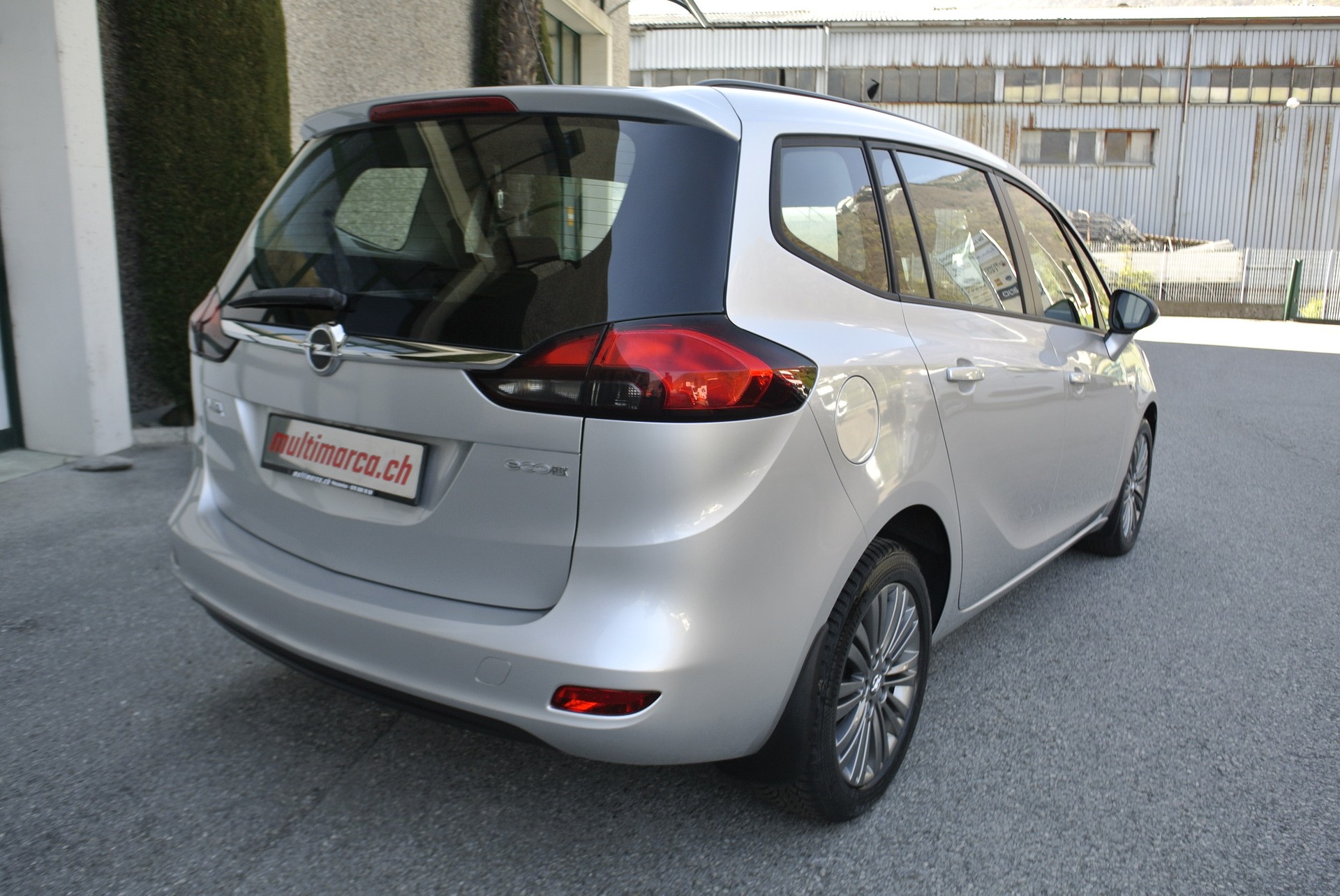 OPEL Zafira Tourer 1.6i 16V CNG Turbo Active Edition-image-5