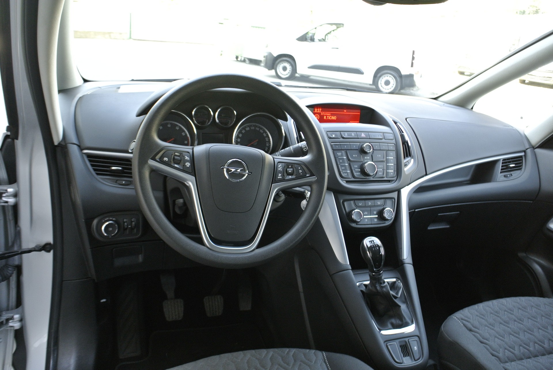 OPEL Zafira Tourer 1.6i 16V CNG Turbo Active Edition-image-23