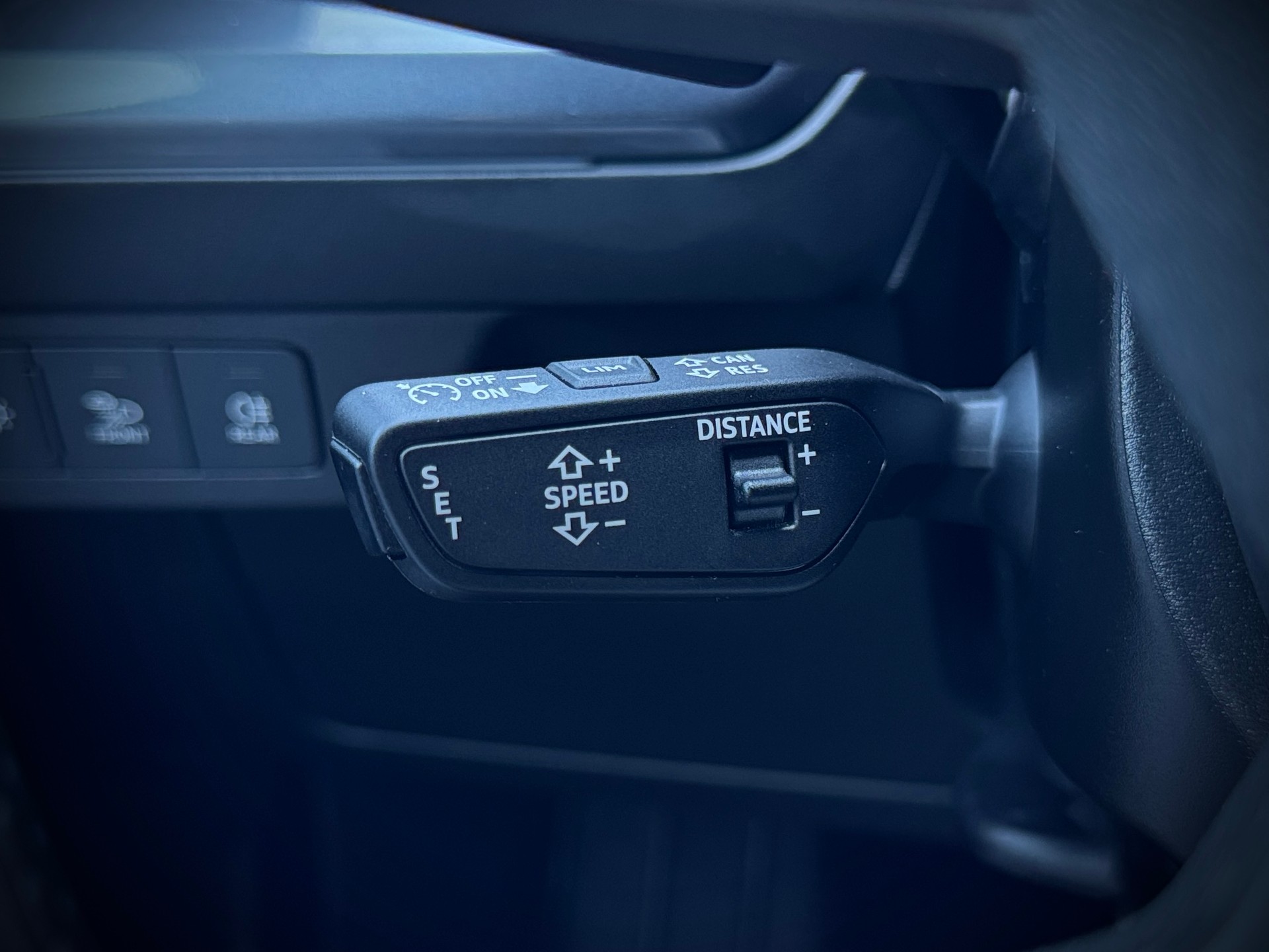 AUDI Q4 Sportback e-tron 45 Edition Swiss Ski quattro-image-24