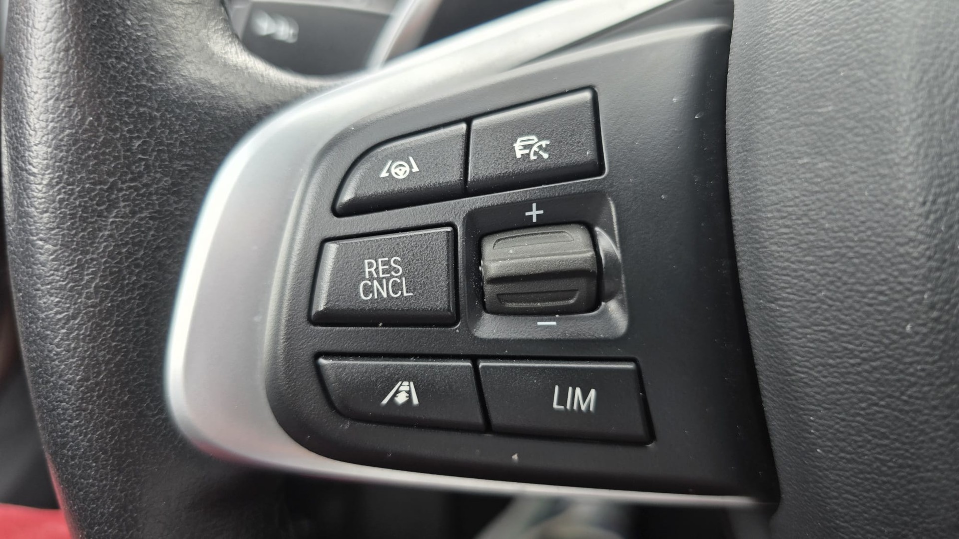 BMW X1 Drive 18d XLine Steptronic / HeadUP/Navi/SPORT FULL / Haman Kardon / ACC TEMPOMAT-image-10