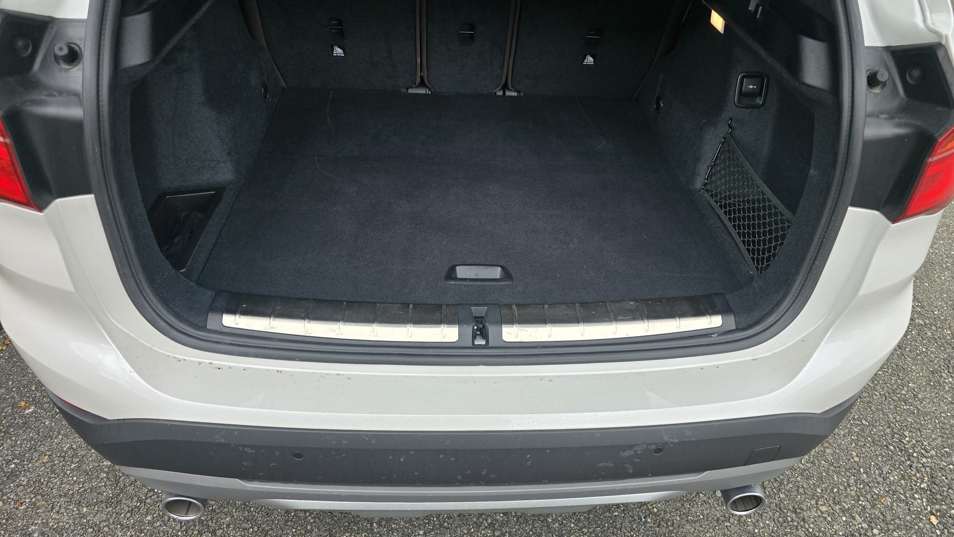 BMW X1 Drive 18d XLine Steptronic / HeadUP/Navi/SPORT FULL / Haman Kardon / ACC TEMPOMAT-image-7