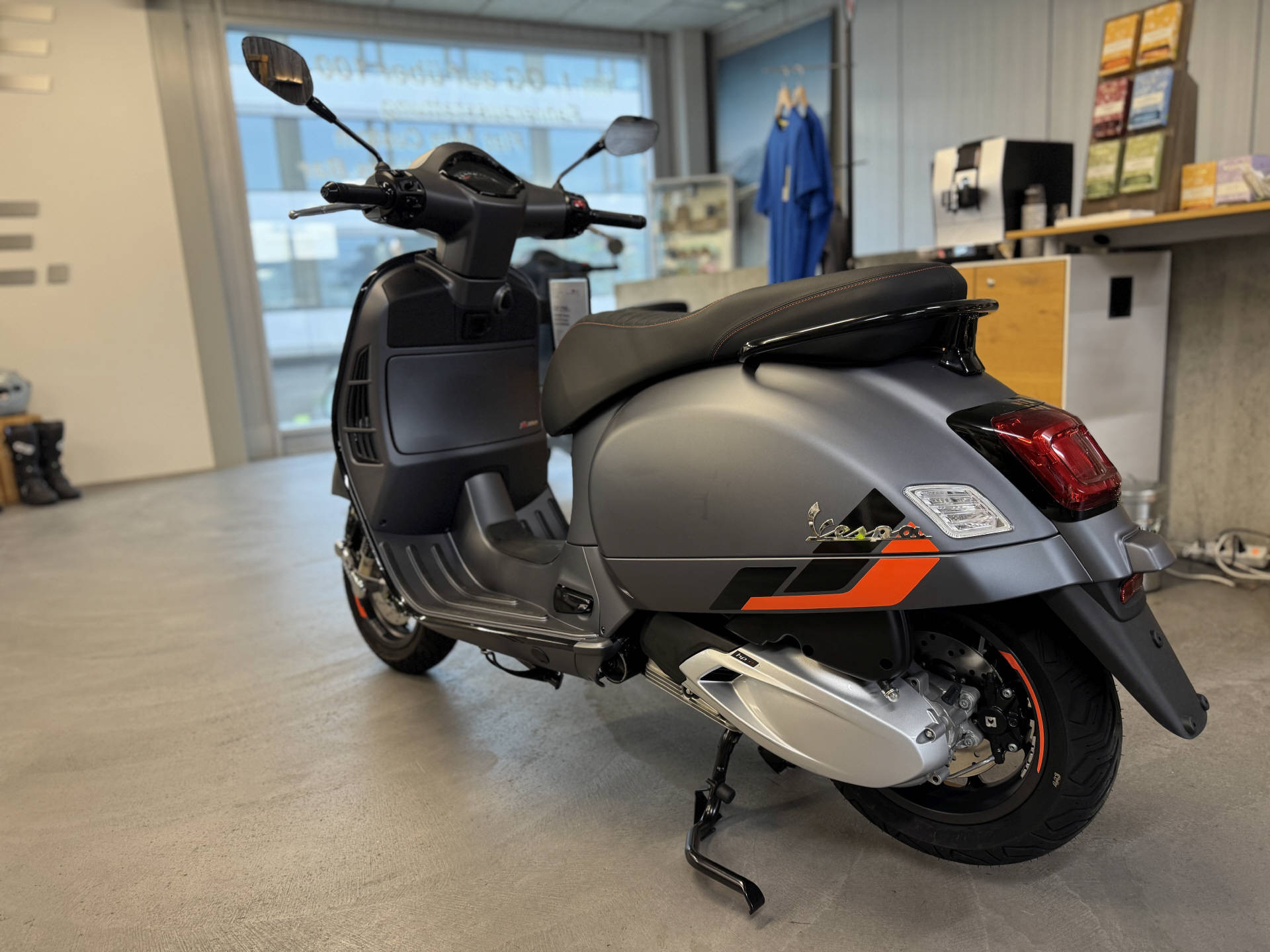 PIAGGIO Vespa GTS 310-image-2