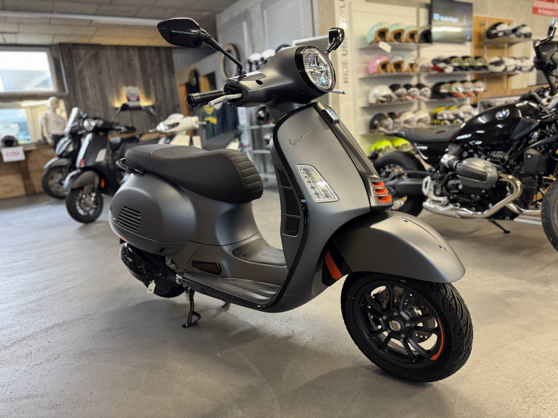 PIAGGIO Vespa GTS 310-image-4