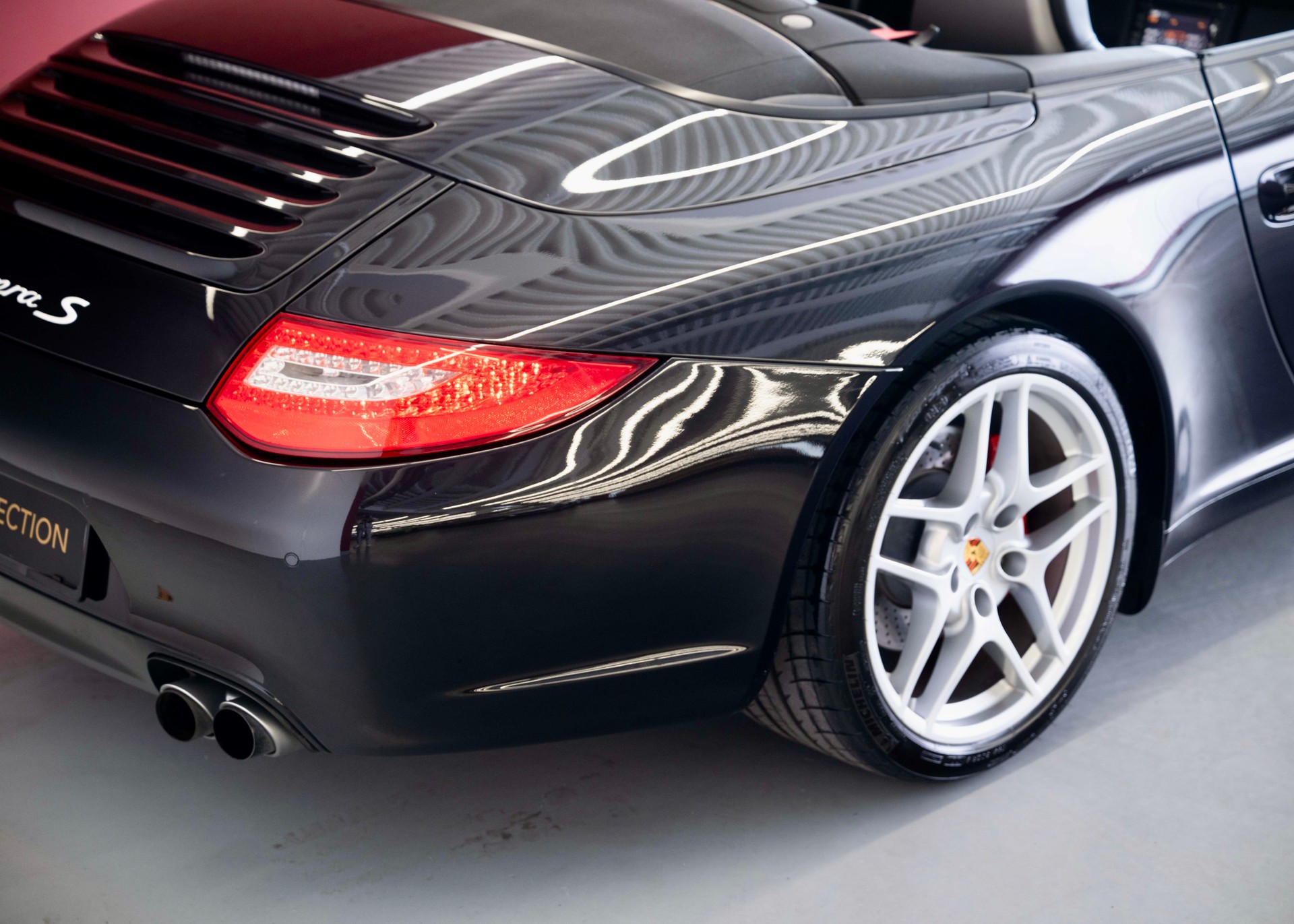 PORSCHE 911 Cabrio Carrera S (2nd hand, manual transmission, fantastic condition, low mileage, Porsche Exclusive options)-image-15