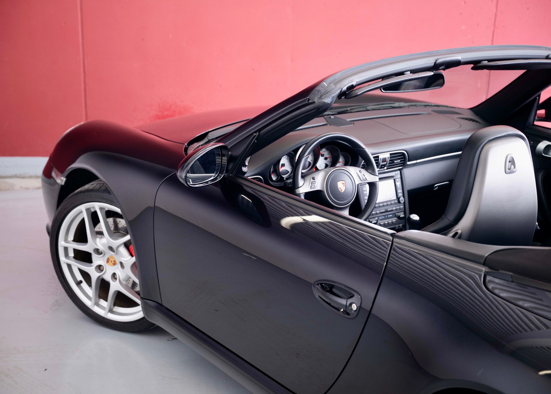 PORSCHE 911 Cabrio Carrera S (2nd hand, manual transmission, fantastic condition, low mileage, Porsche Exclusive options)-image-10