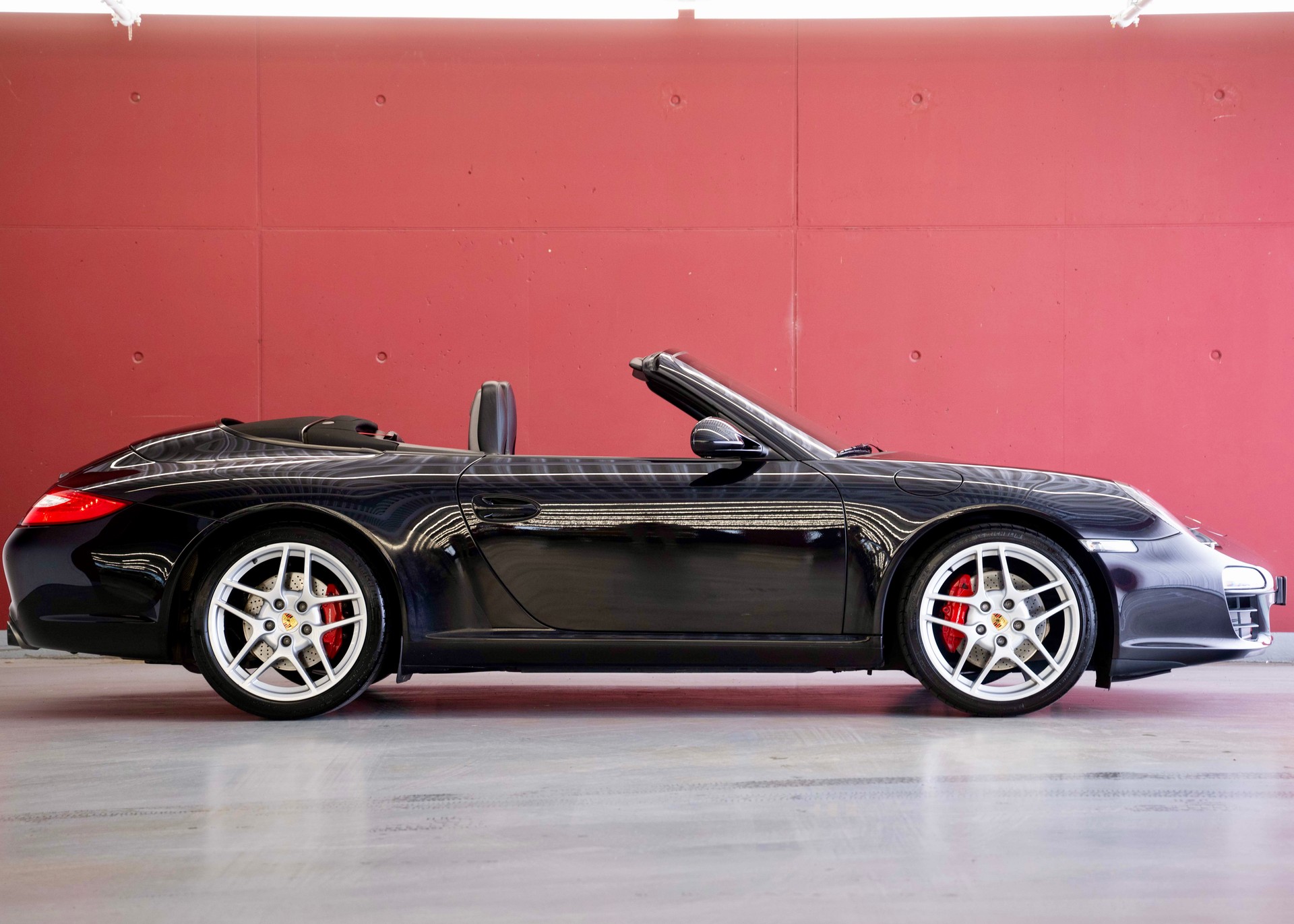 PORSCHE 911 Cabrio Carrera S (2nd hand, manual transmission, fantastic condition, low mileage, Porsche Exclusive options)-image-7
