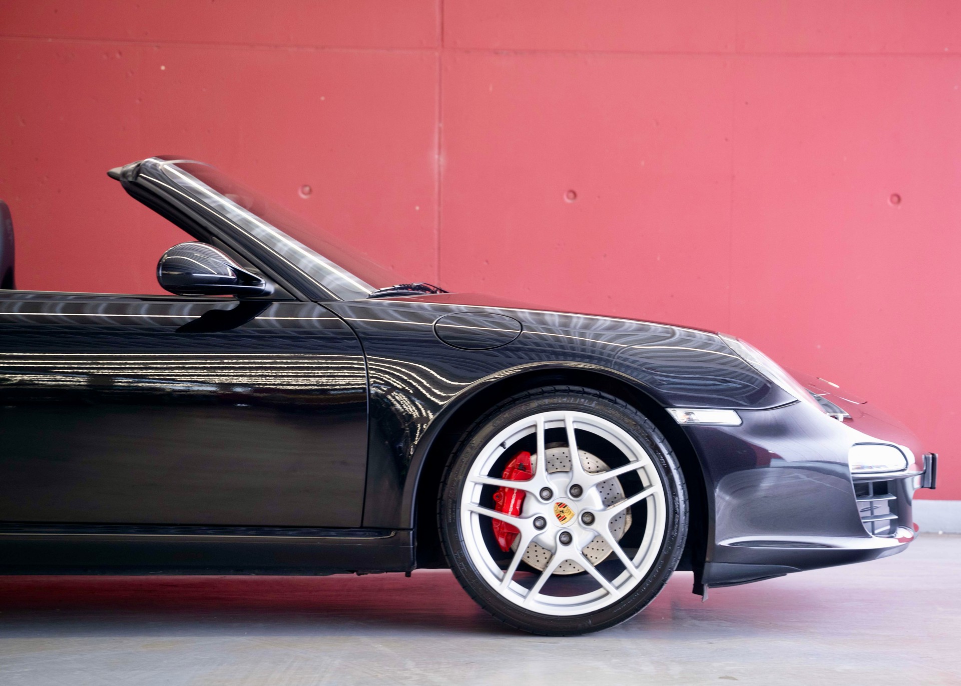 PORSCHE 911 Cabrio Carrera S (2nd hand, manual transmission, fantastic condition, low mileage, Porsche Exclusive options)-image-9
