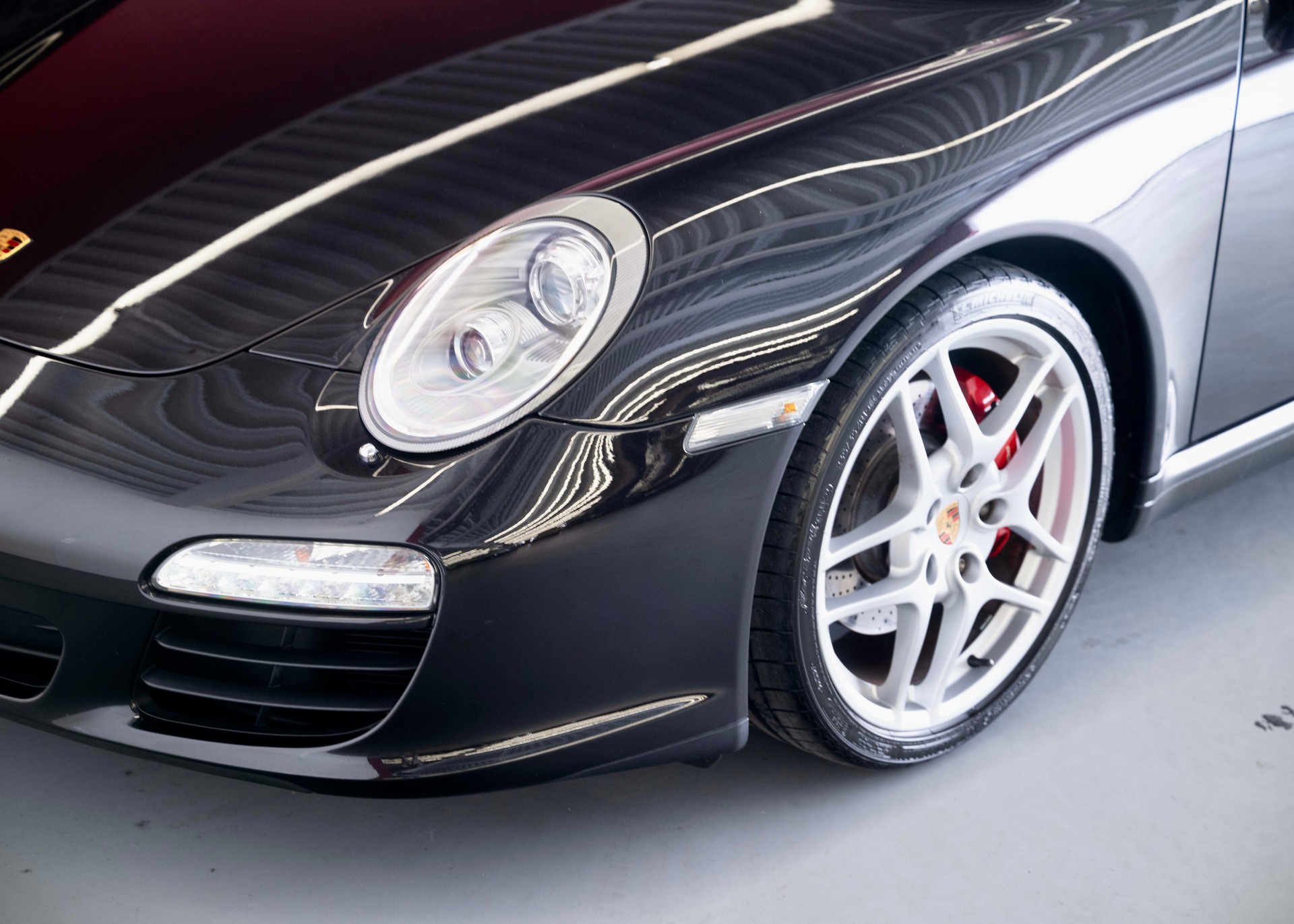 PORSCHE 911 Cabrio Carrera S (2nd hand, manual transmission, fantastic condition, low mileage, Porsche Exclusive options)-image-14
