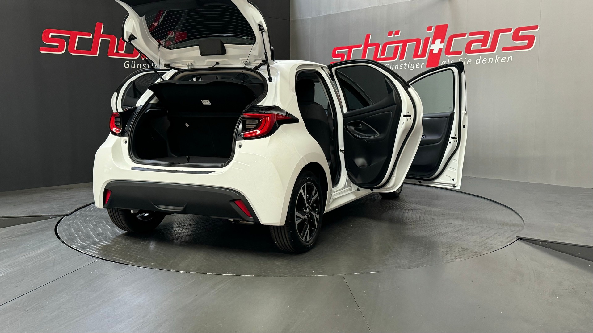 TOYOTA Yaris 1.5 Trend e-CVT-image-6