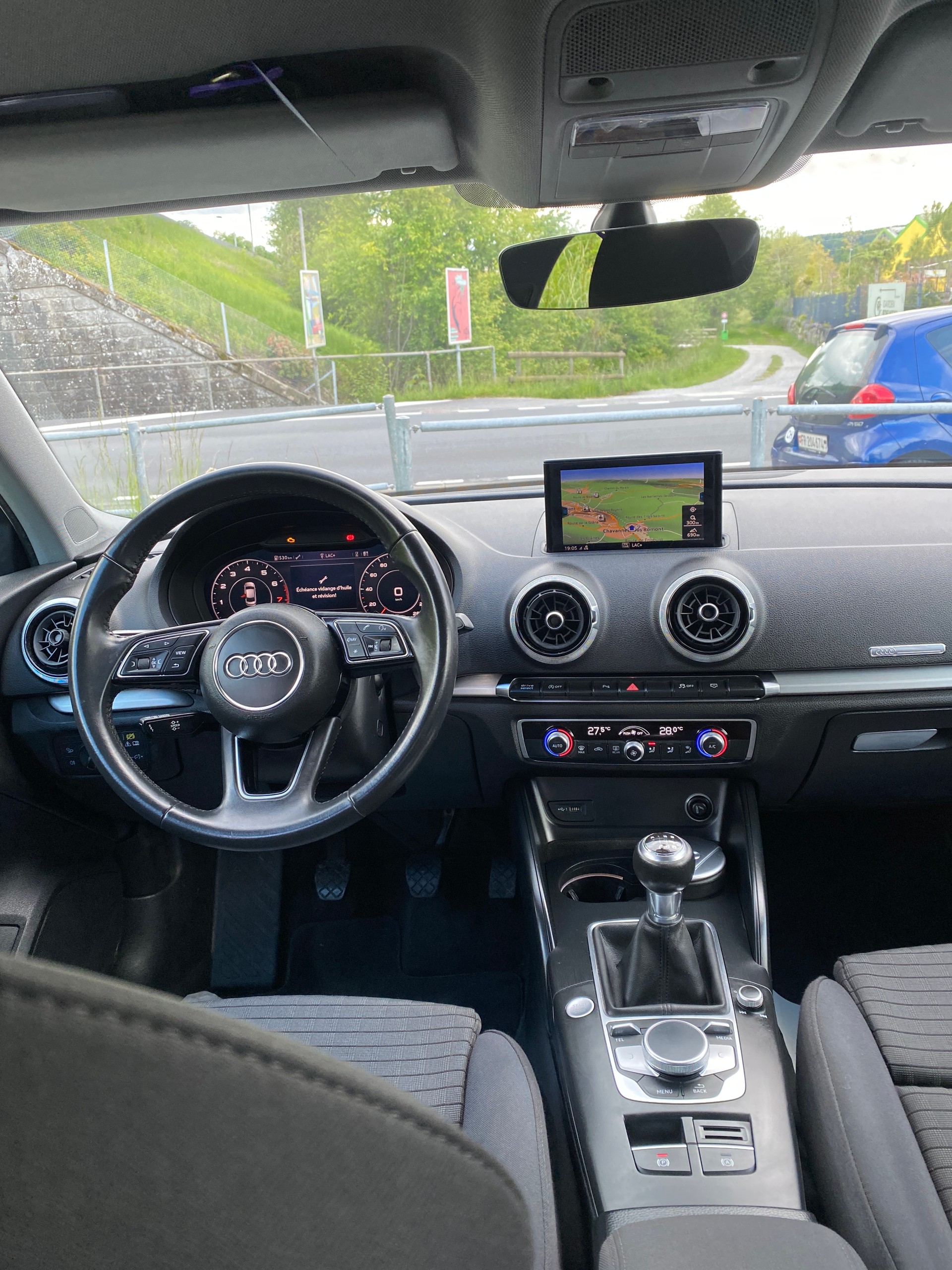 AUDI A3 Limousine 1.5 TFSI-image-5