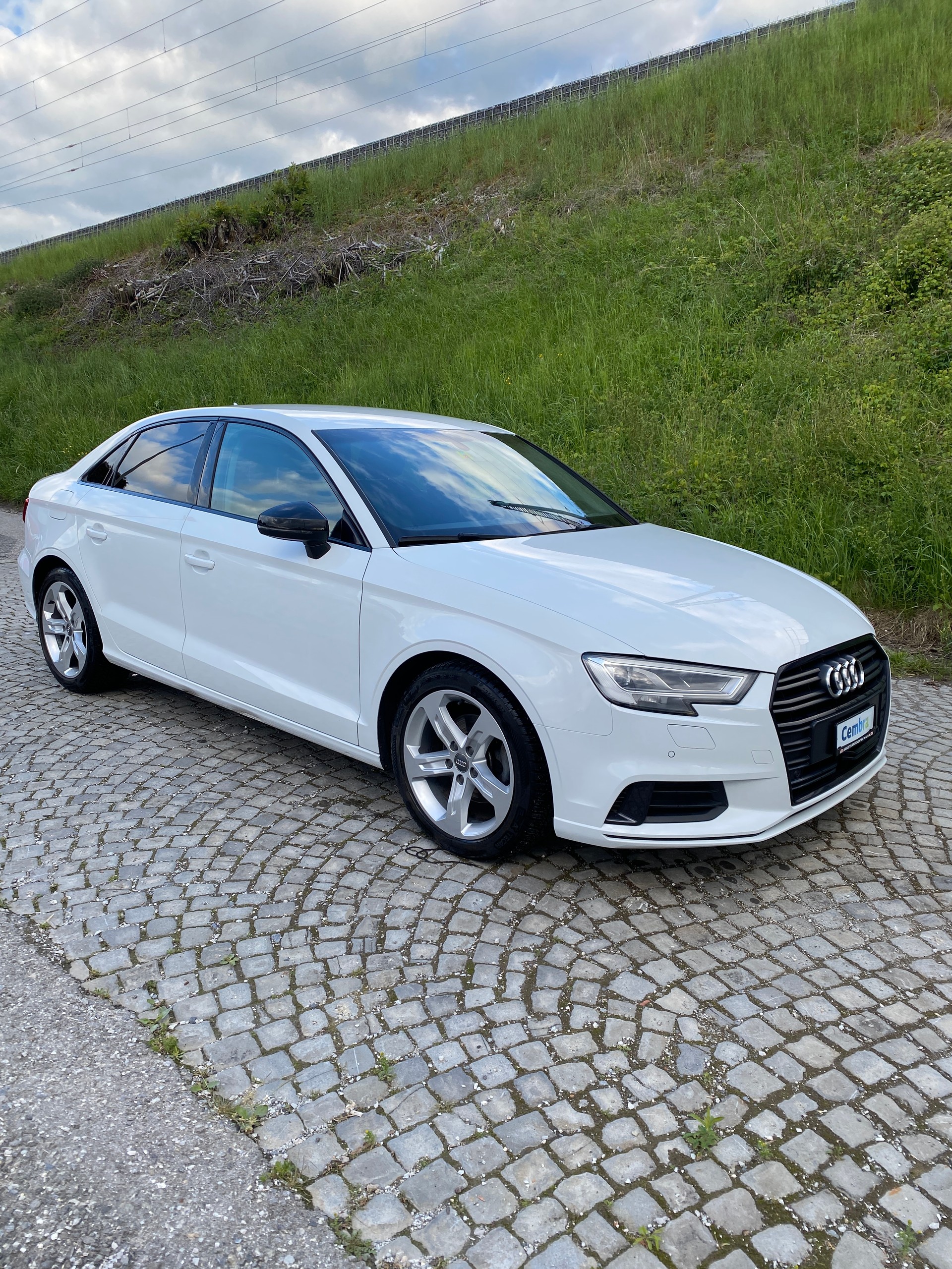AUDI A3 Limousine 1.5 TFSI-image-10