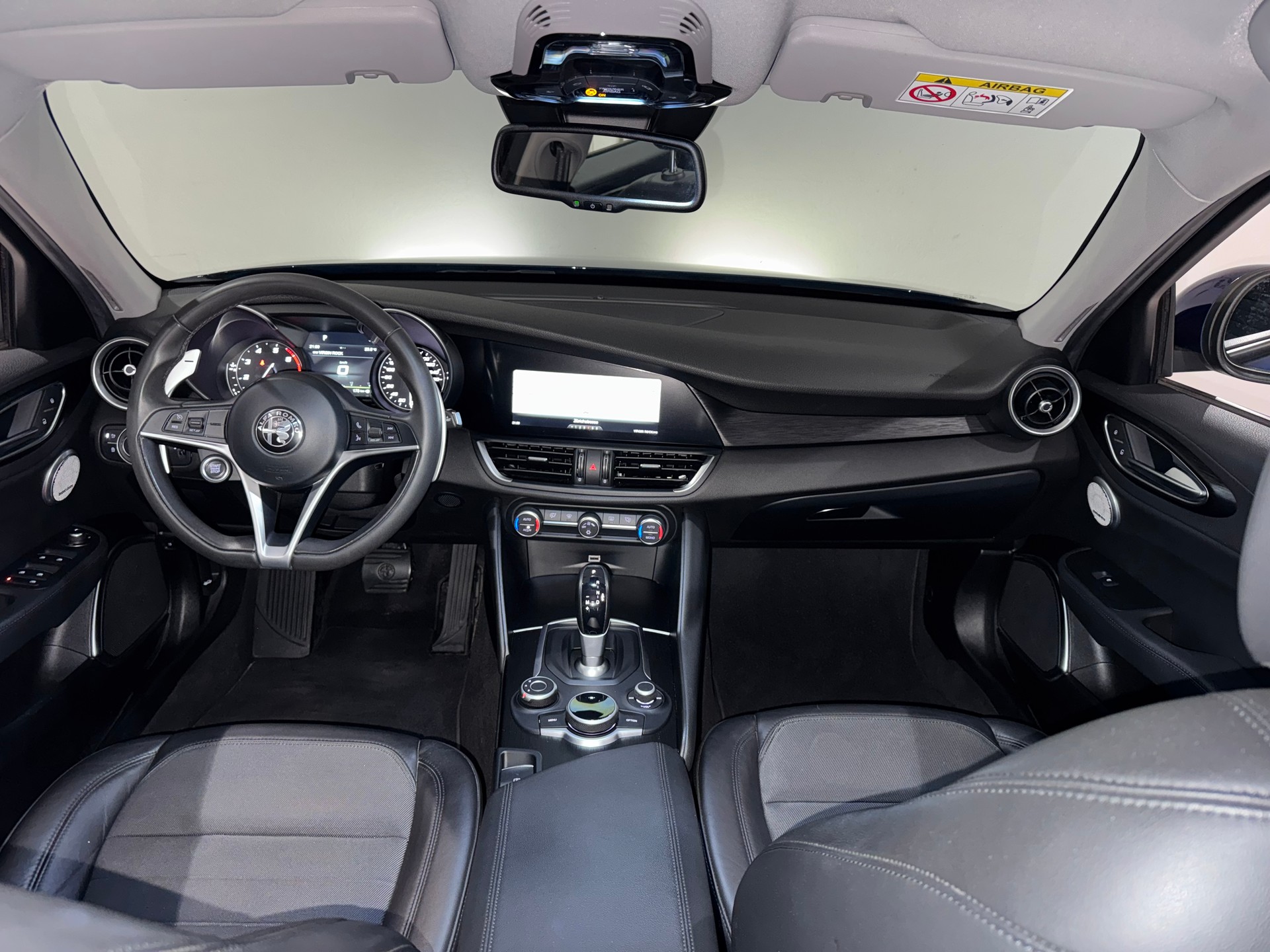 ALFA ROMEO Giulia 2.0 Super Automatic | CH |-image-13