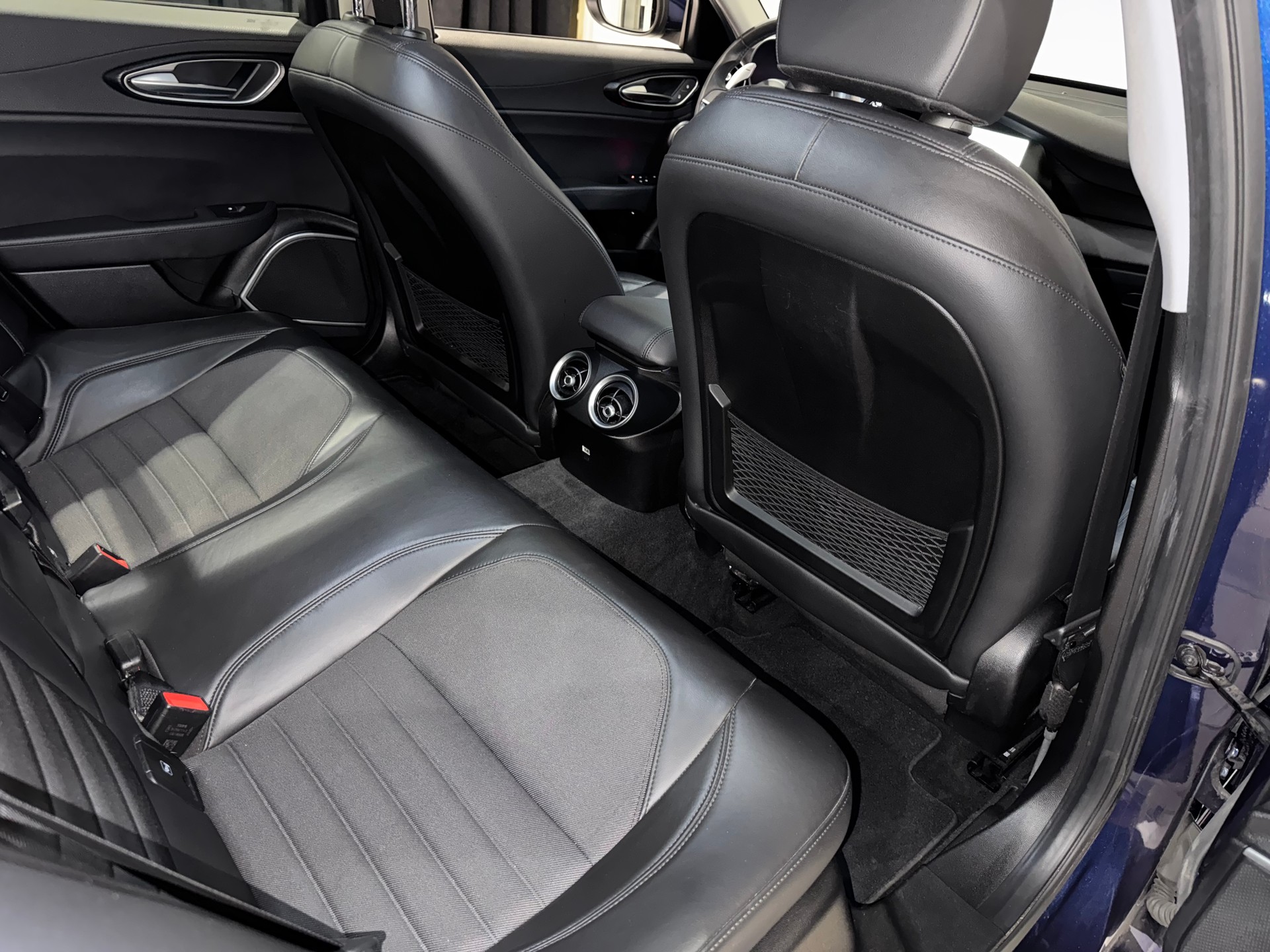 ALFA ROMEO Giulia 2.0 Super Automatic | CH |-image-14