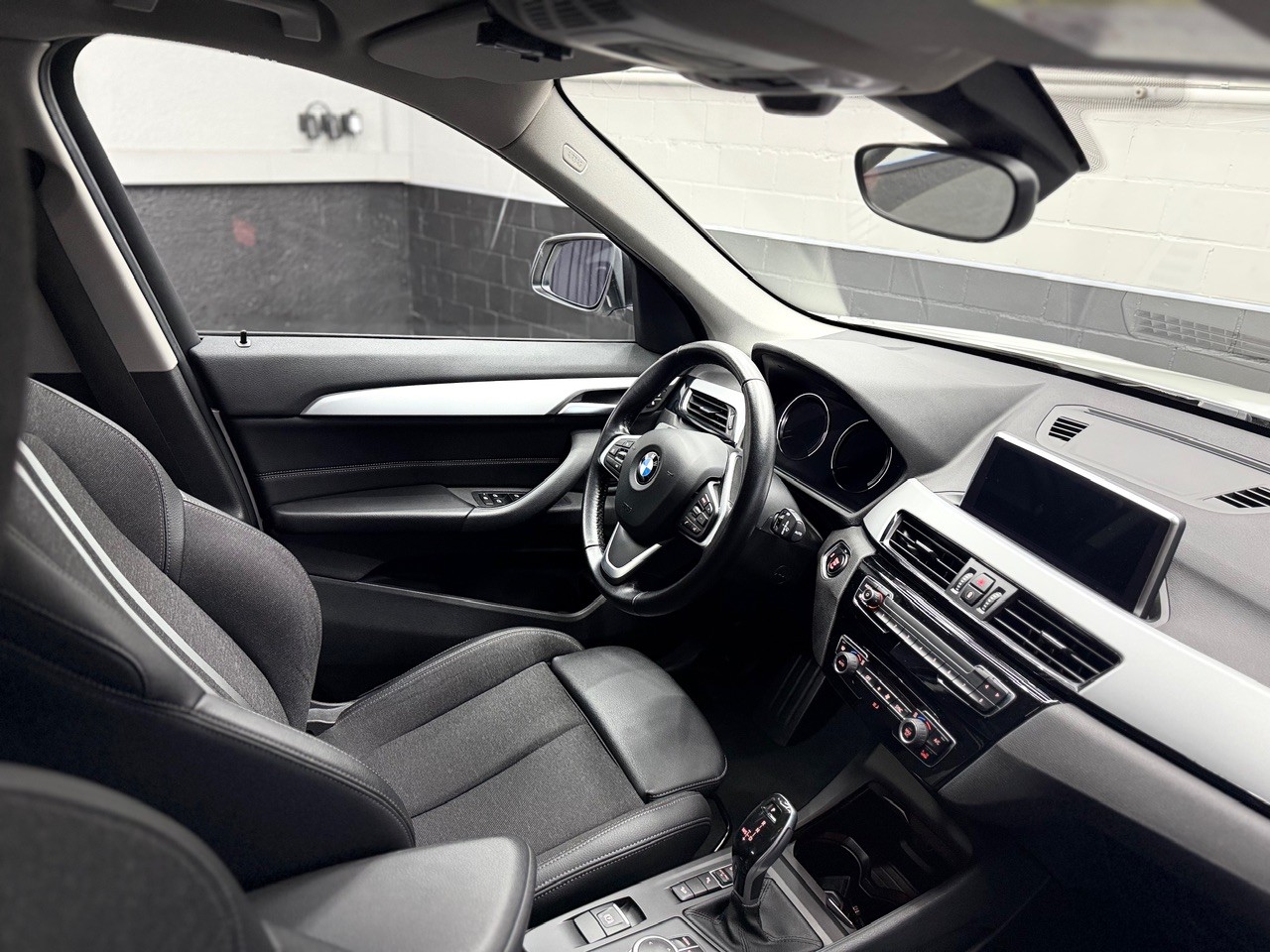 BMW X1 xDrive 18d Steptronic | Rückfahrkamera | PDC | Leder-image-18