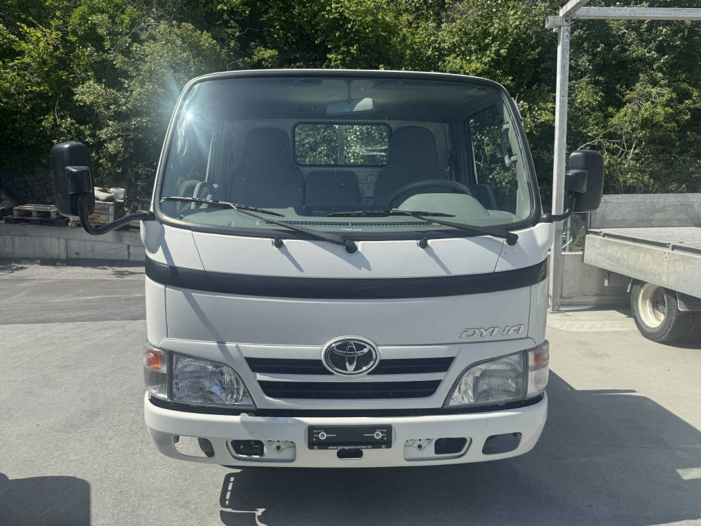 TOYOTA Dyna 100 3.0 D-4D-image-16