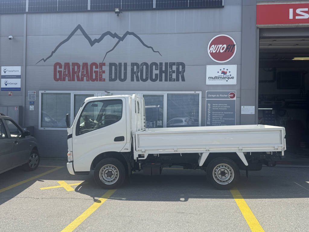 TOYOTA Dyna 100 3.0 D-4D-showroom-element-2