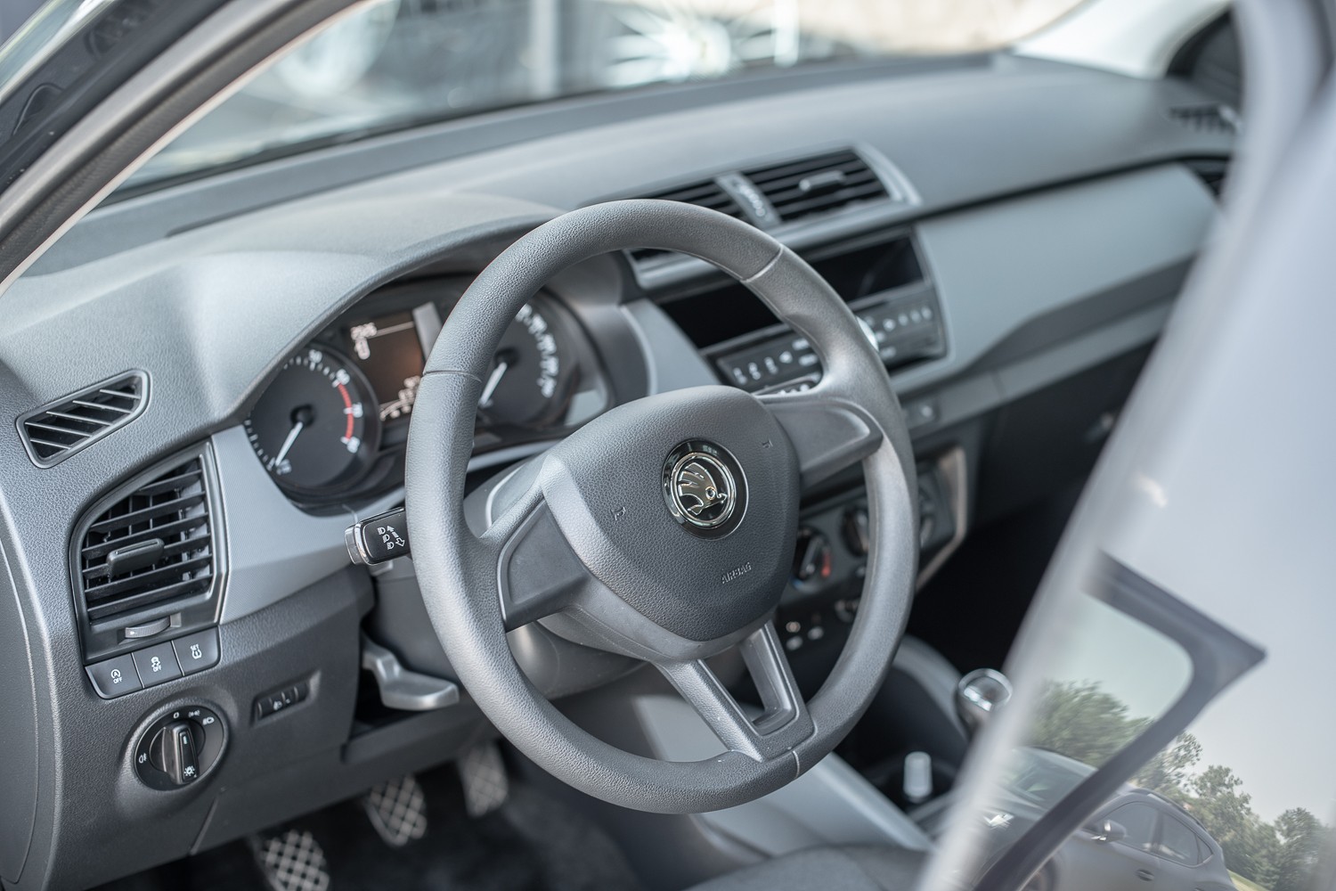 SKODA Fabia 1.0 Active-image-8