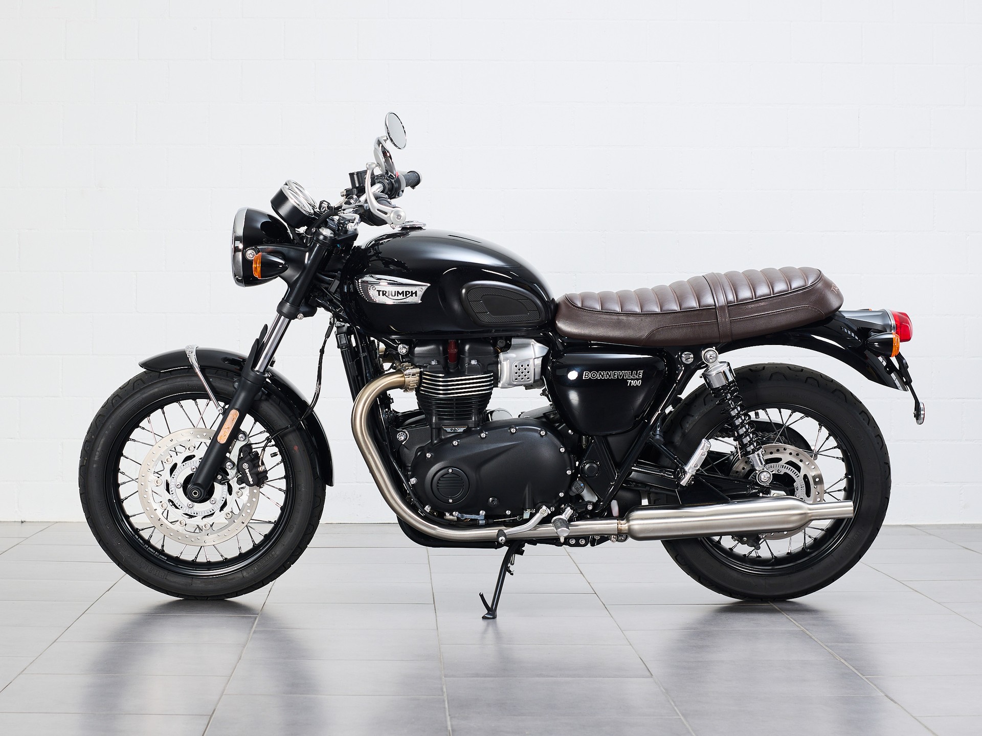 TRIUMPH Bonneville 900 T 100 (35kW)-image-2