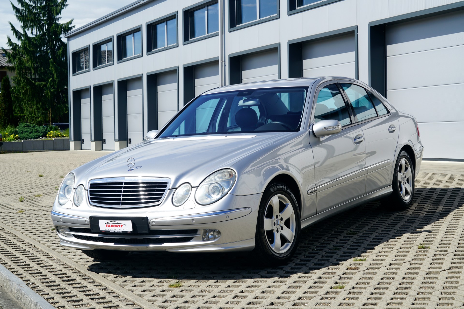 MERCEDES-BENZ E 320 CDI Avantgarde Automatic